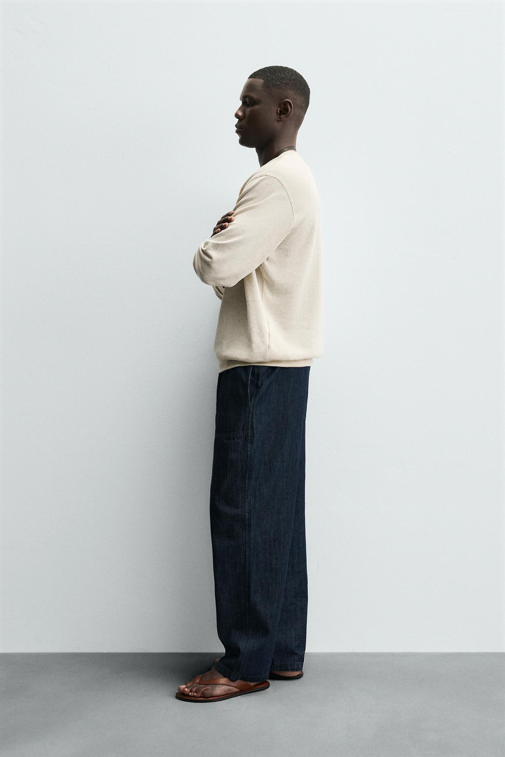 SOFT CREWNECK SWEATSHIRT Product Image