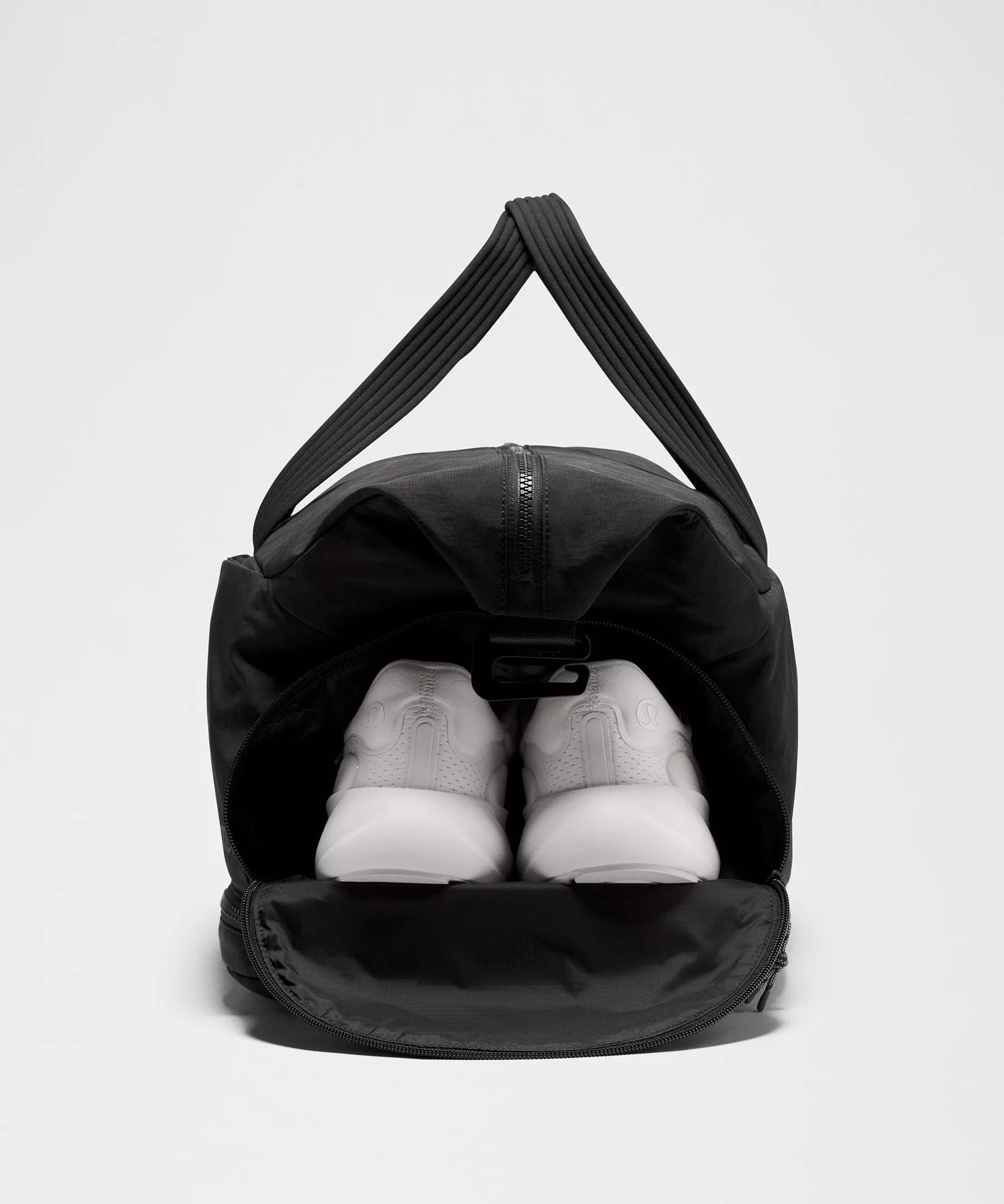 3-in-1 Gym Duffle Bag 30L Product Image
