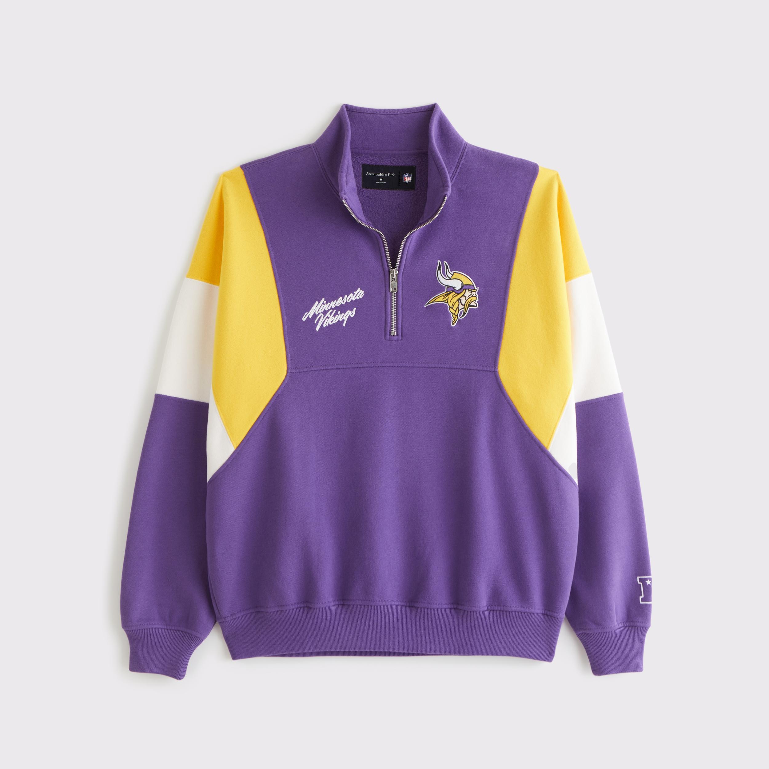 Dallas Cowboys Half-Zip Sweatshirt Product Image