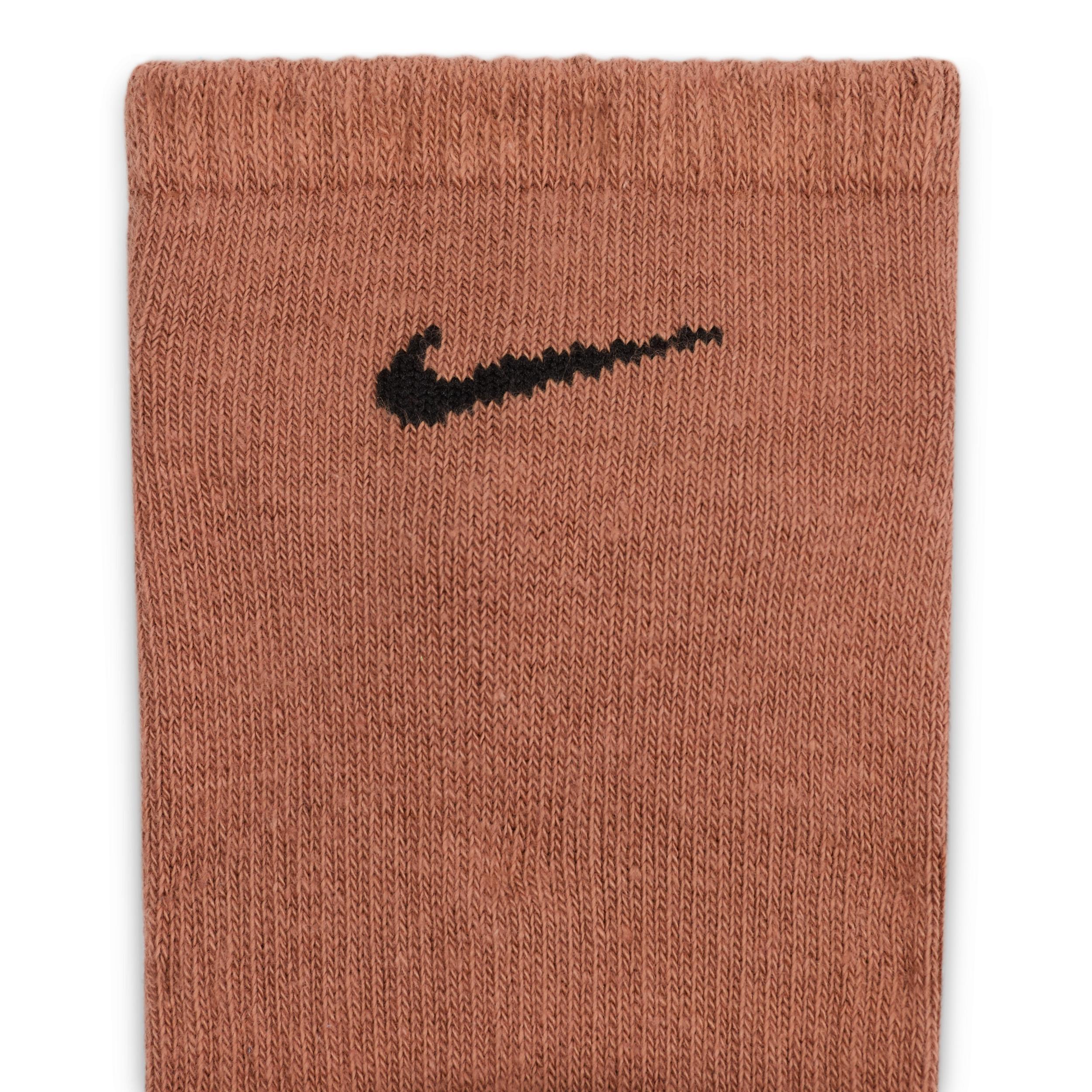 Nike Unisex Everyday Plus Cushion Training No-Show Socks (3 Pairs) Product Image