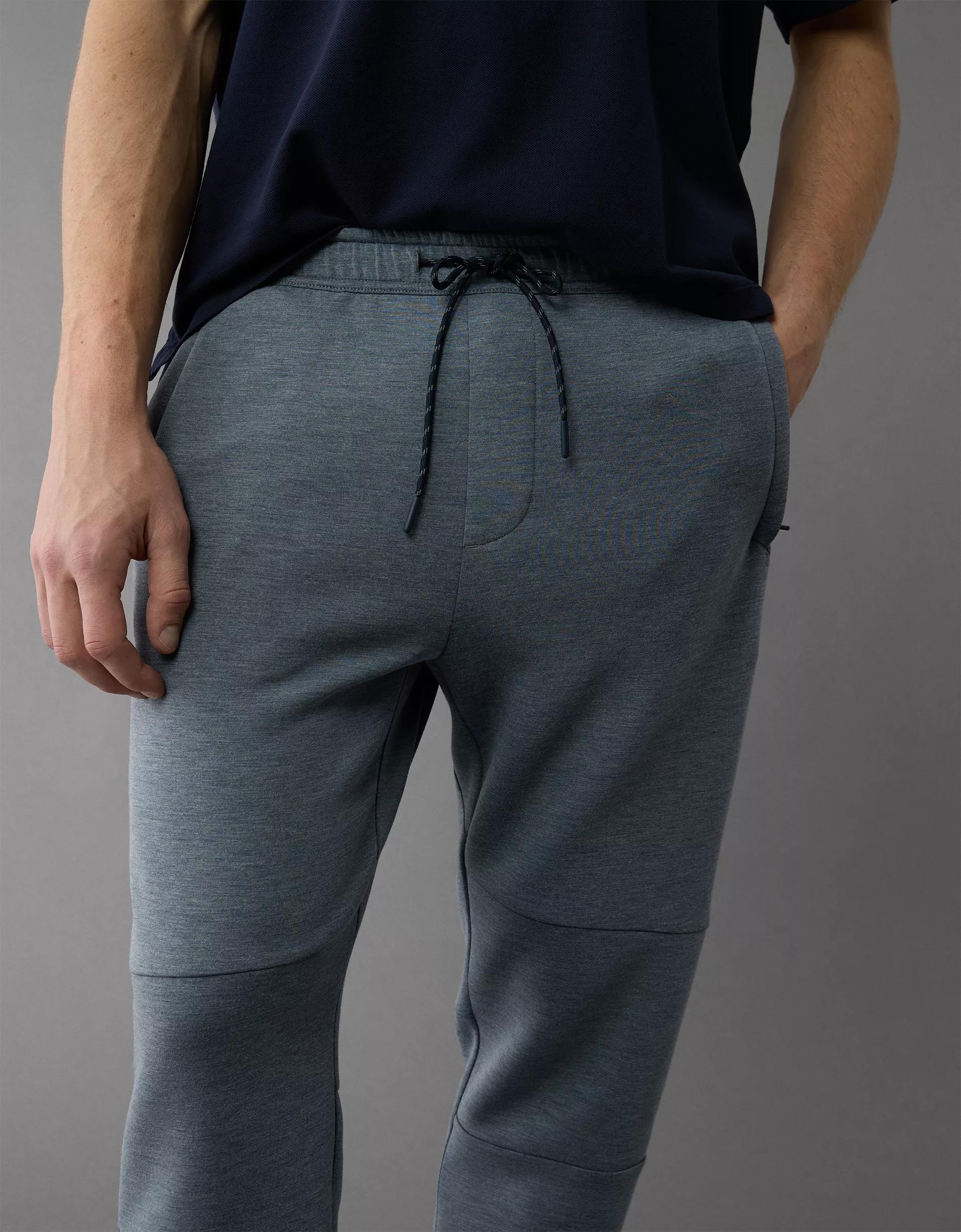 AE 24/7 Jogger Product Image