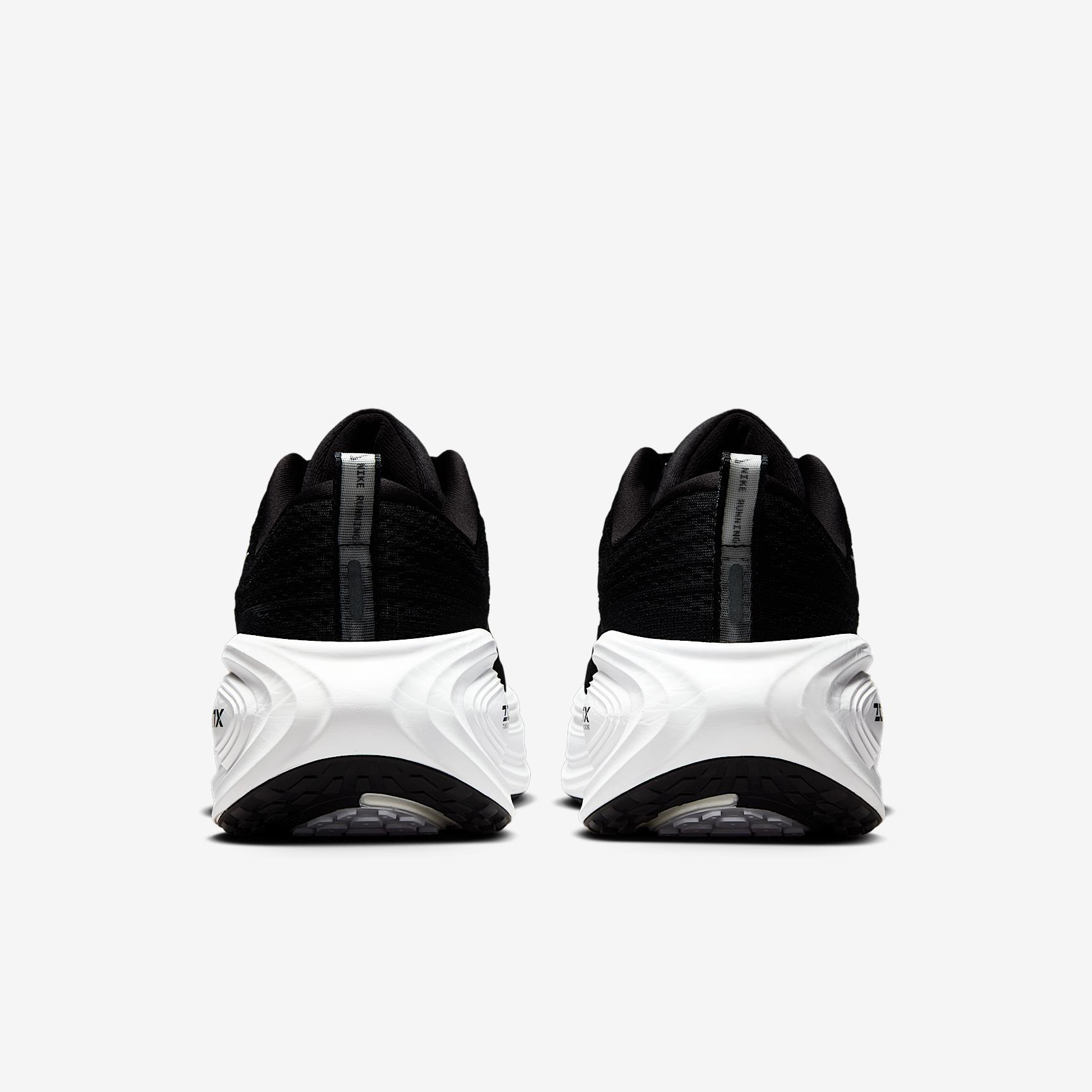 Nike Vomero Plus Men's Road Running Shoes (Extra Wide) Product Image