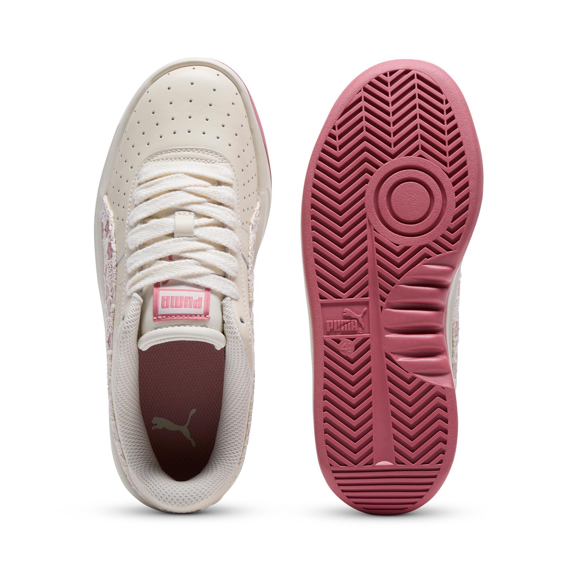 GV Special Bloom Women's Sneakers Product Image