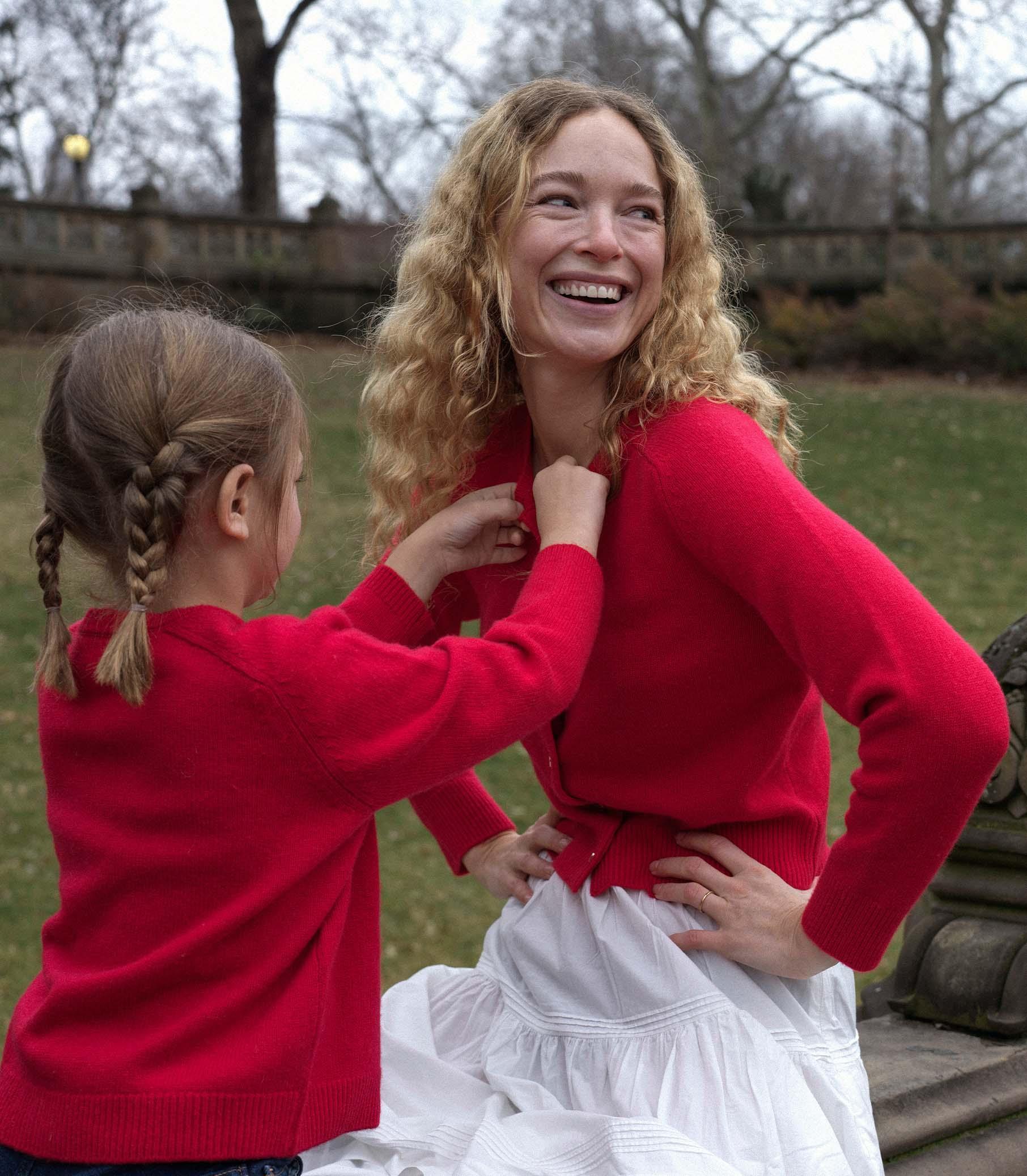 VIVELLE CARDIGAN -- SCARLET ROSE Product Image