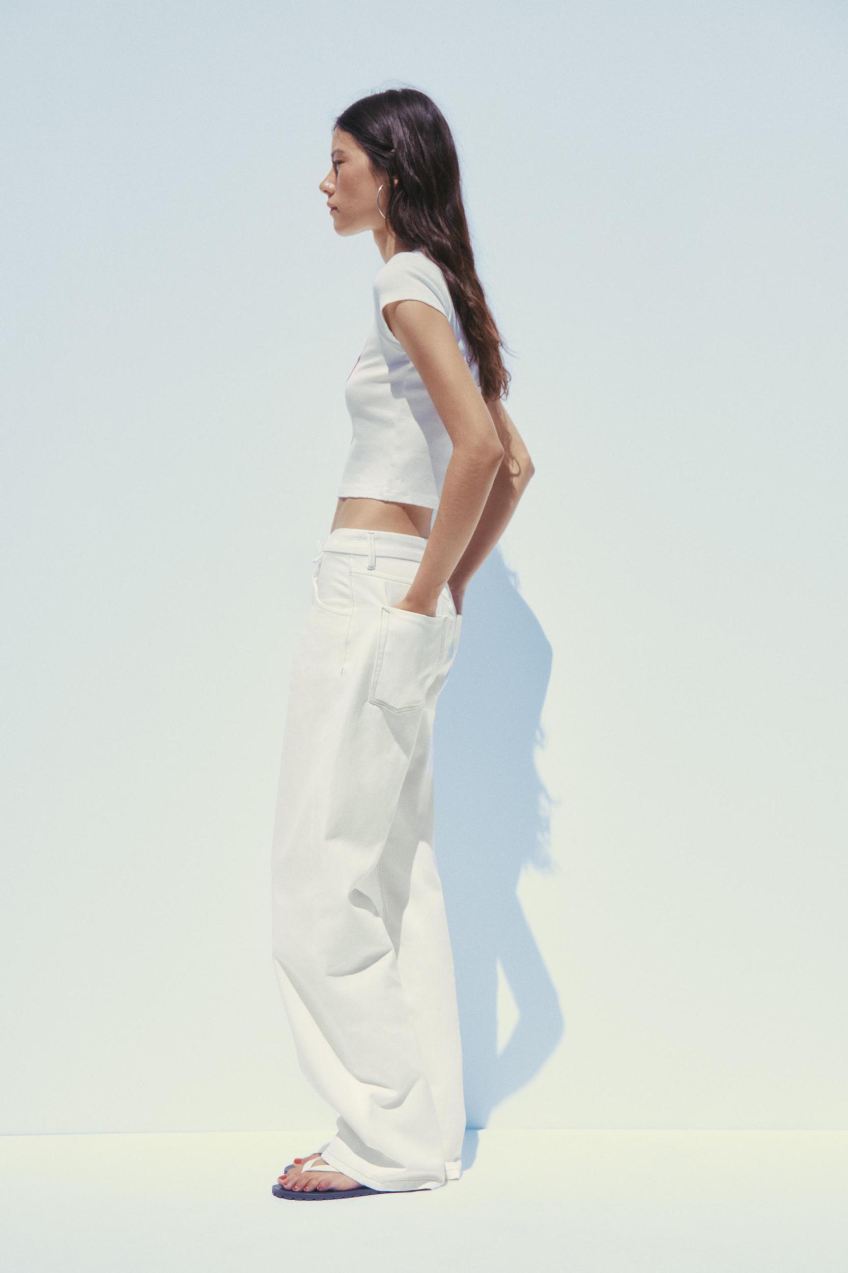 TRF CURVE HIGH-WAIST JEANS Product Image