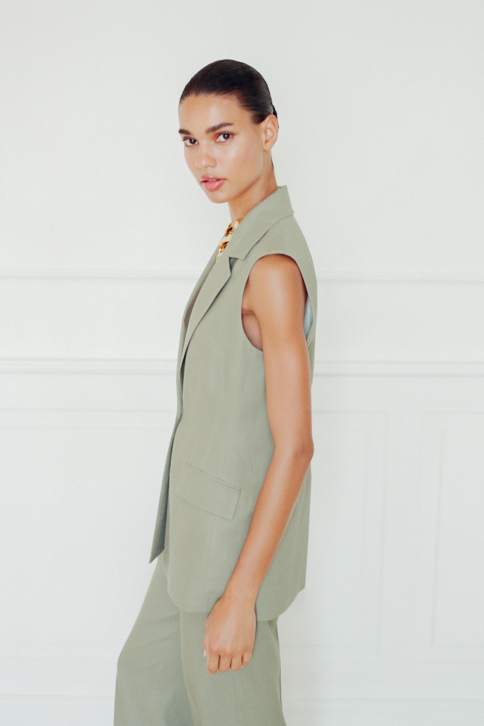LINEN LONG VEST Product Image