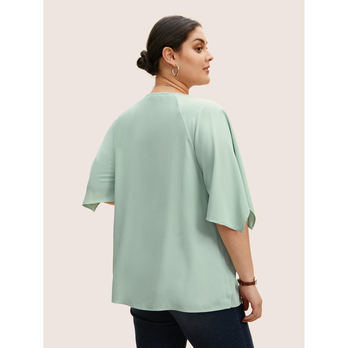 Plus Size Mint Solid Raglan Sleeve Keyhole Button Up Blouse Women Work From Home Elbow-length sleeve Notched collar Work Blouses BloomChic 26/4X Product Image