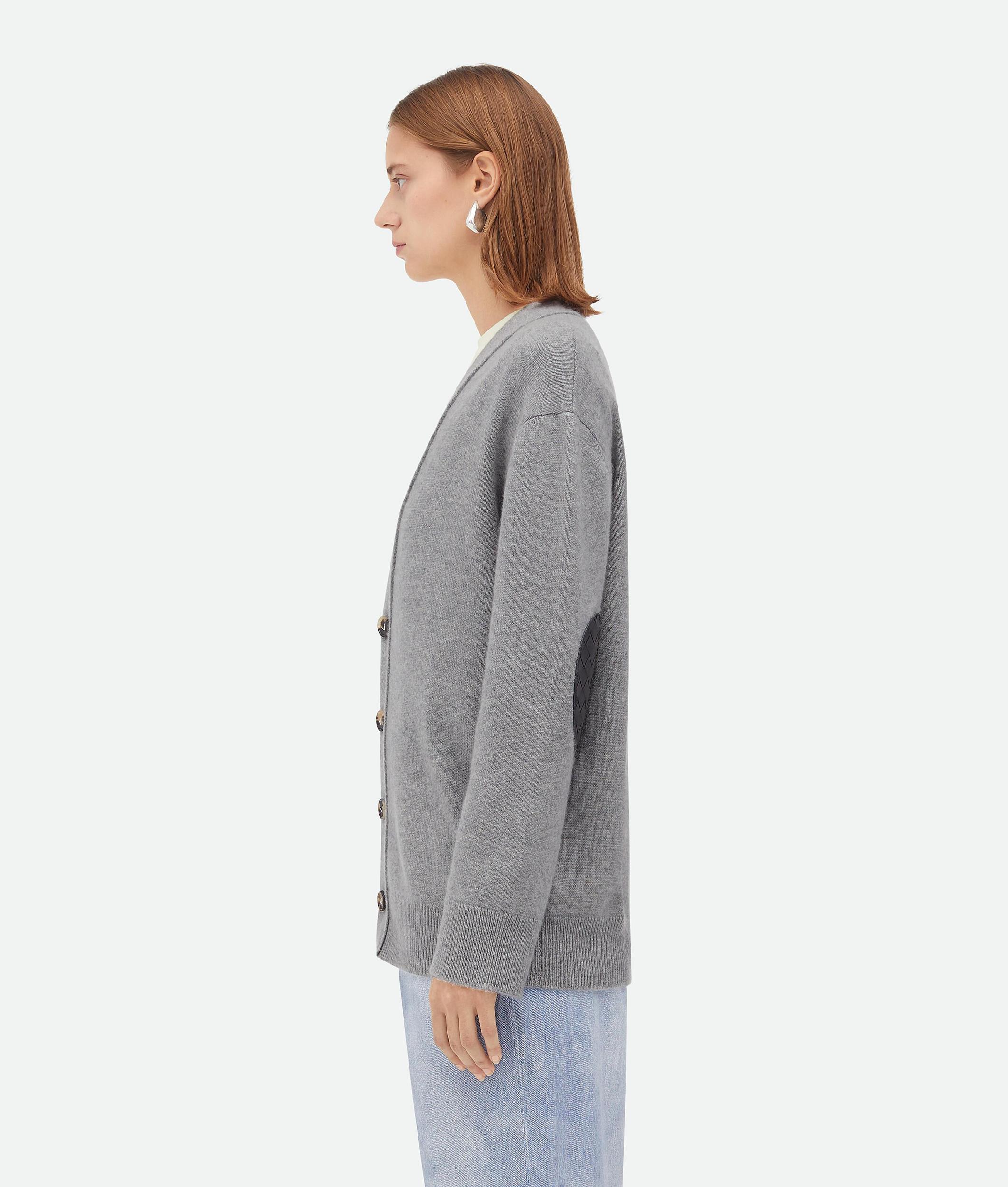 BOTTEGA VENETA Kaschmir-cardigan In Grey Product Image