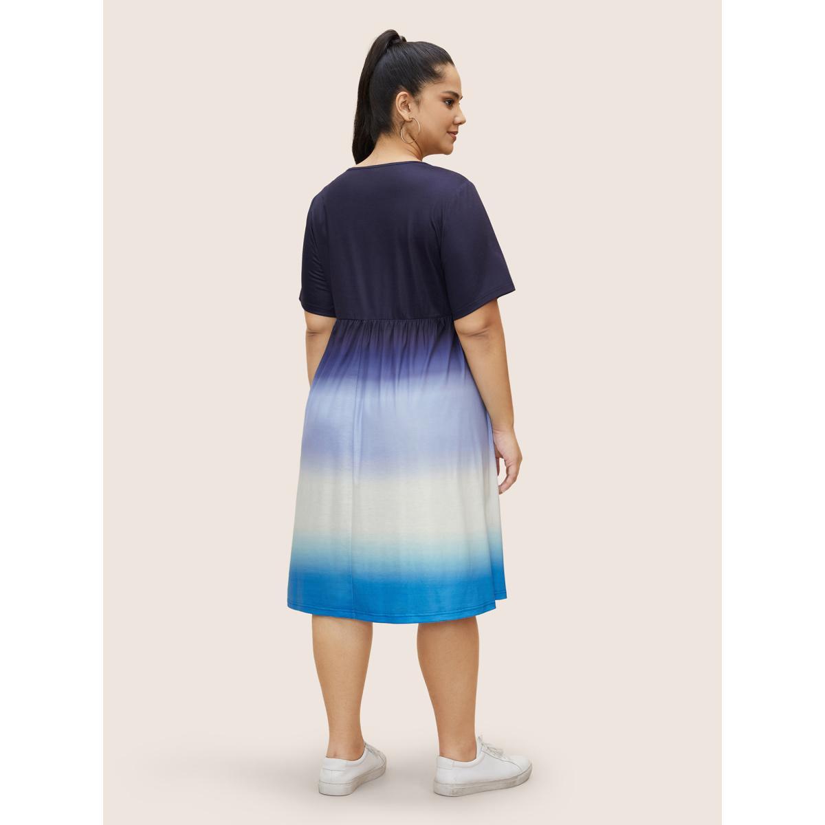 Plus Size Ombre Tie Dye Round Neck Gathered Dress Blue Women Casual Pleated Round Neck Short sleeve Curvy BloomChic 26/4X Product Image