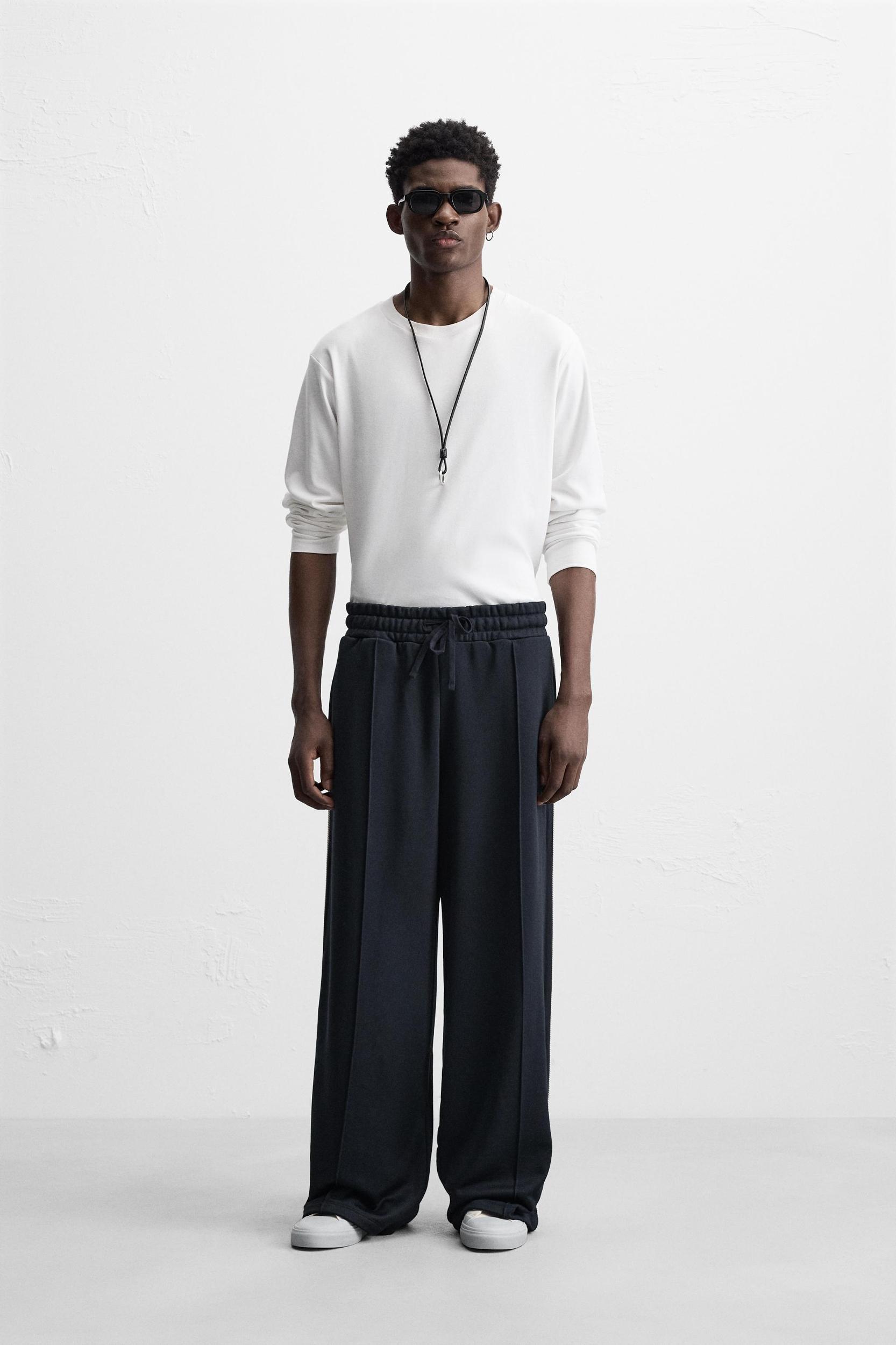 CONTRAST JOGGER PANTS Product Image