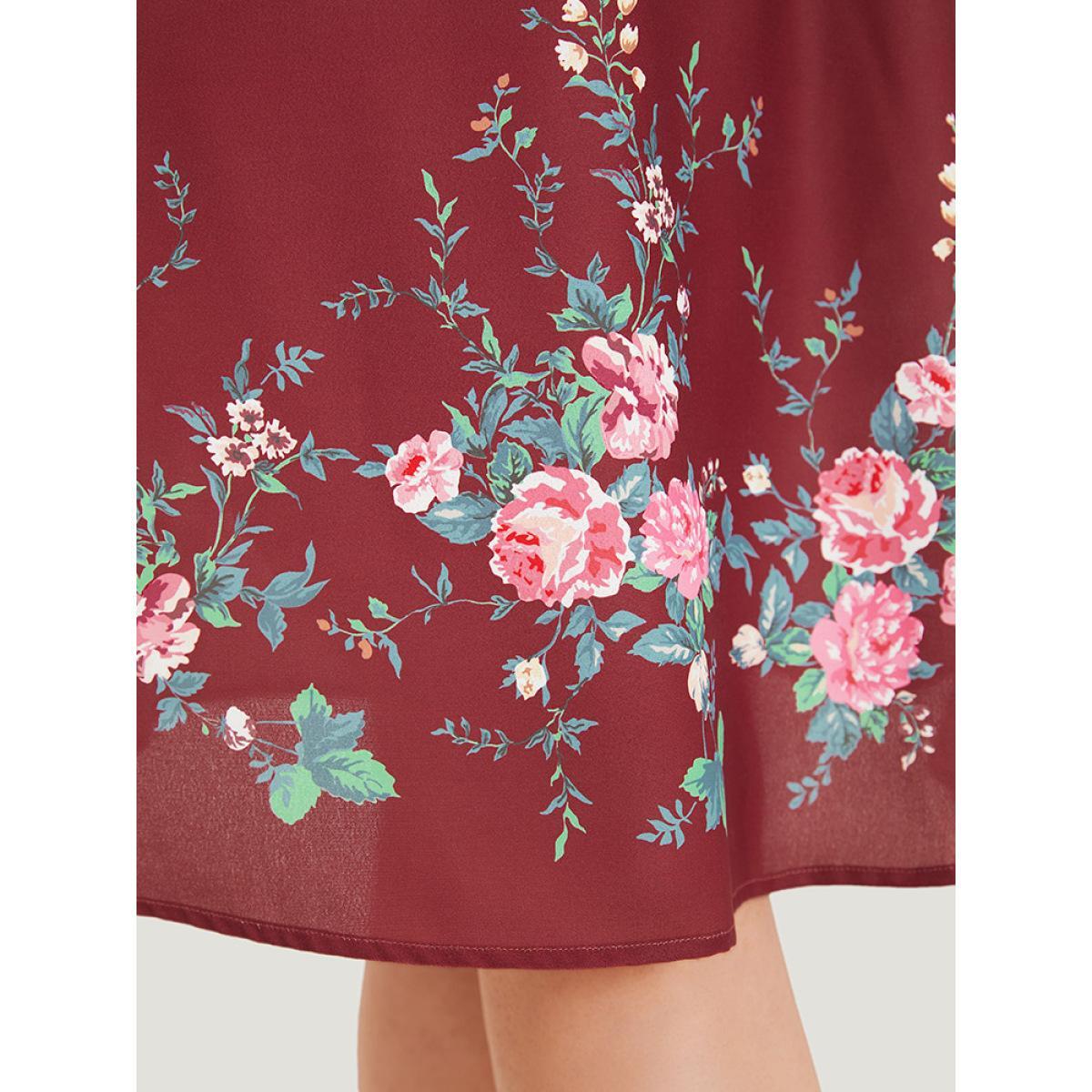 Plus Size Floral Print Pocket Flutter Hem Skirt Women Burgundy Elegant Printed No stretch Pocket Dailywear Skirts BloomChic 22-24/3X Product Image