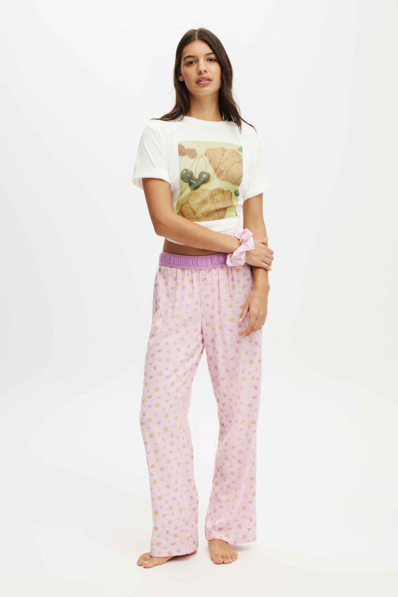 Lounge Graphic Tee Product Image