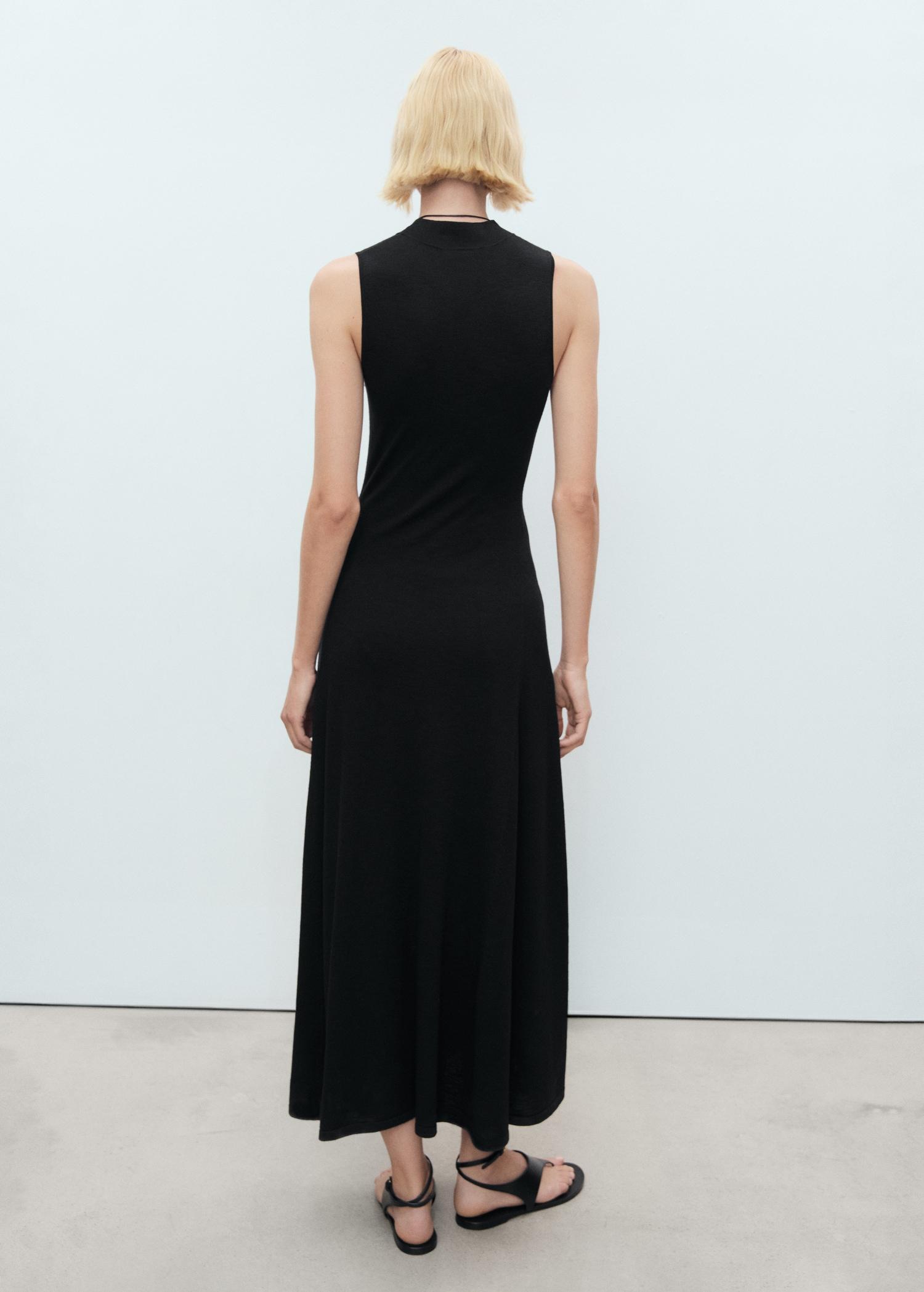 Fine-knit flared dress - Women | MANGO USA Product Image