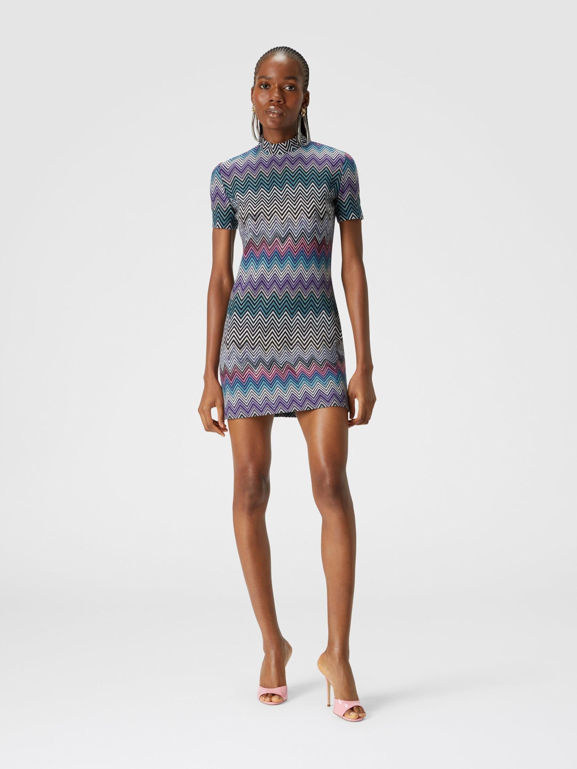 Short-sleeved mini-dress in zigzag wool Product Image