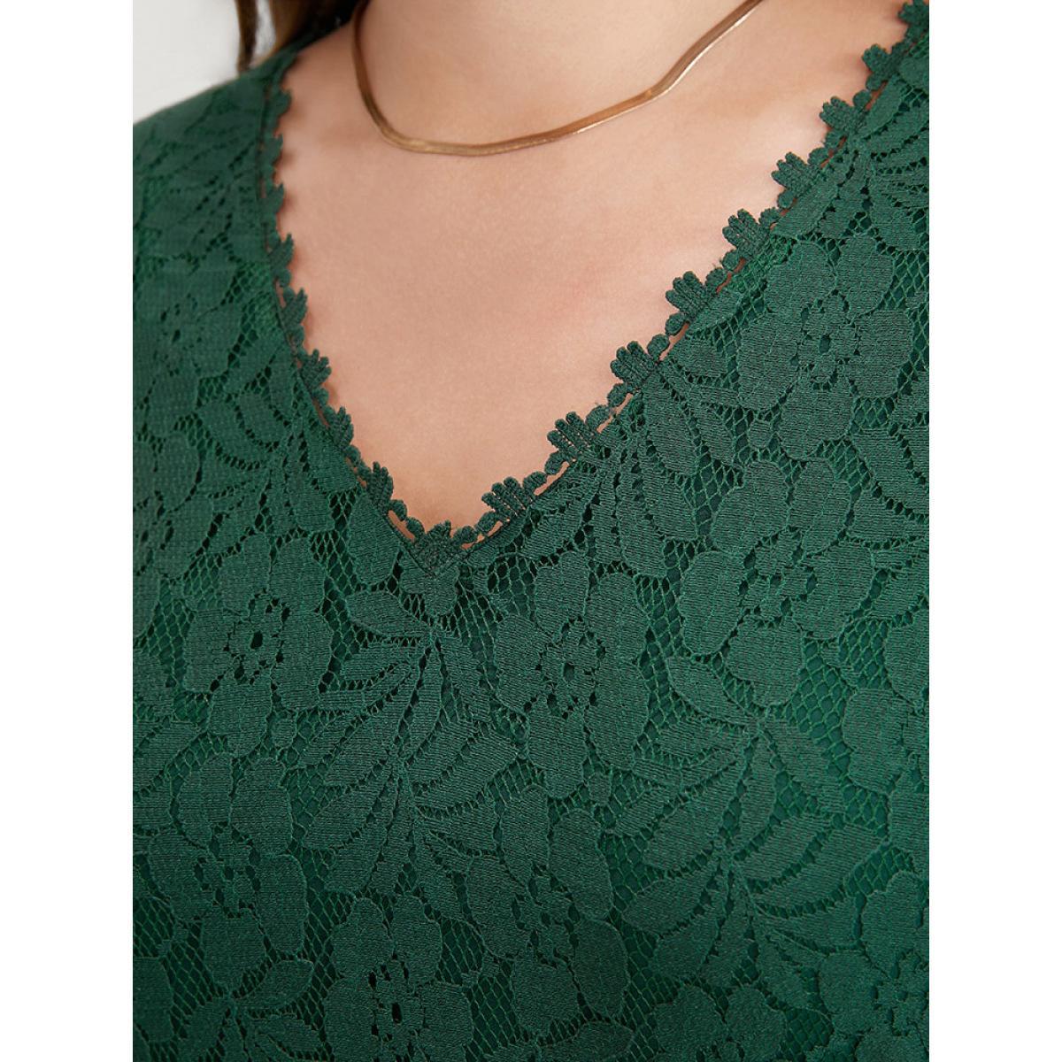 Plus Size Green Solid Crochet Lace V Neck Blouse Women Glamour Long Sleeve V-neck Going out Blouses BloomChic 18-20/2X Product Image