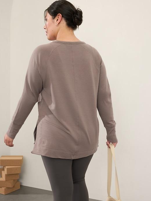 Coaster Luxe Recover Sweatshirt Product Image