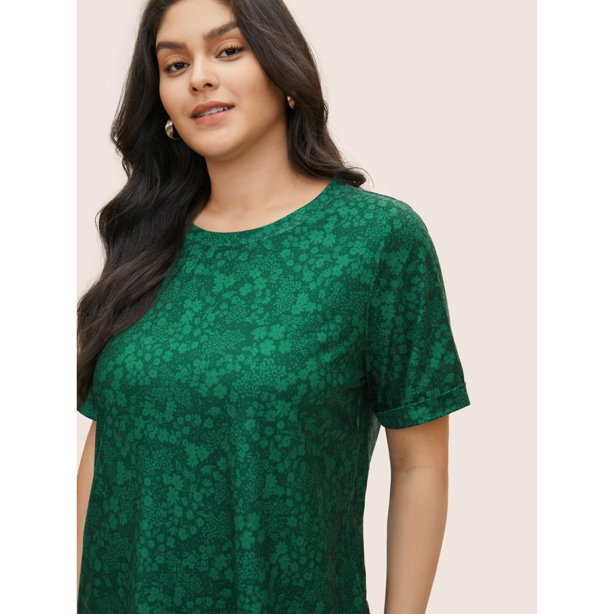 Plus Size Ditsy Floral Print Crew Neck T-shirt DarkGreen Women Casual Non Ditsy Floral Round Neck Everyday T-shirts BloomChic 10/M Product Image