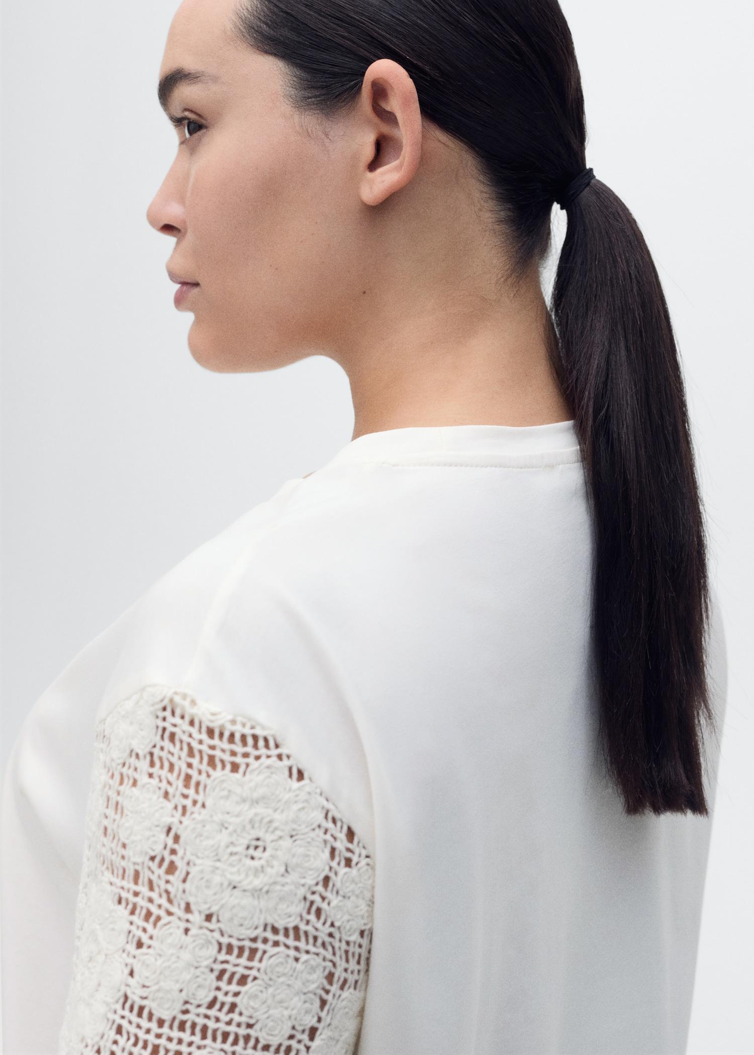 Cotton crochet sleeve t-shirt - Women | MANGO USA Product Image