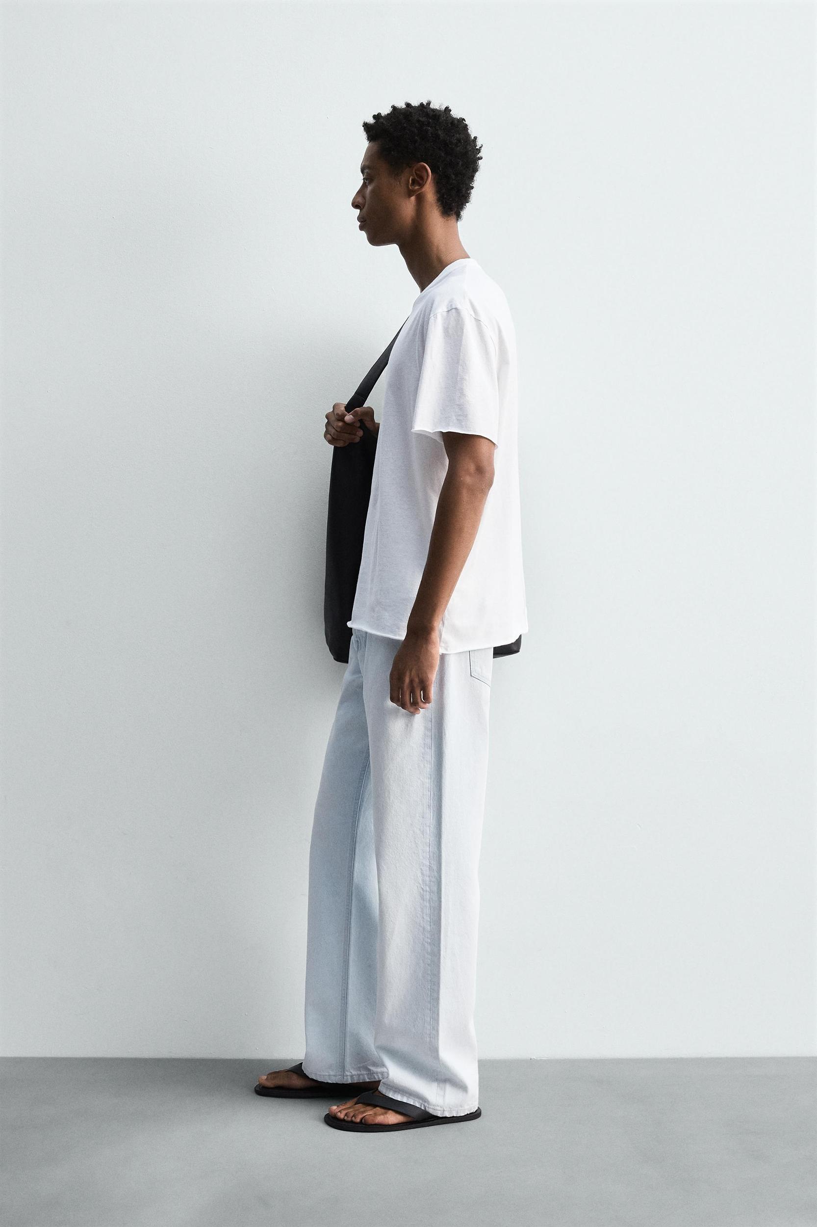 LIGHTWEIGHT T-SHIRT WITH IRREGULAR FINISH Product Image