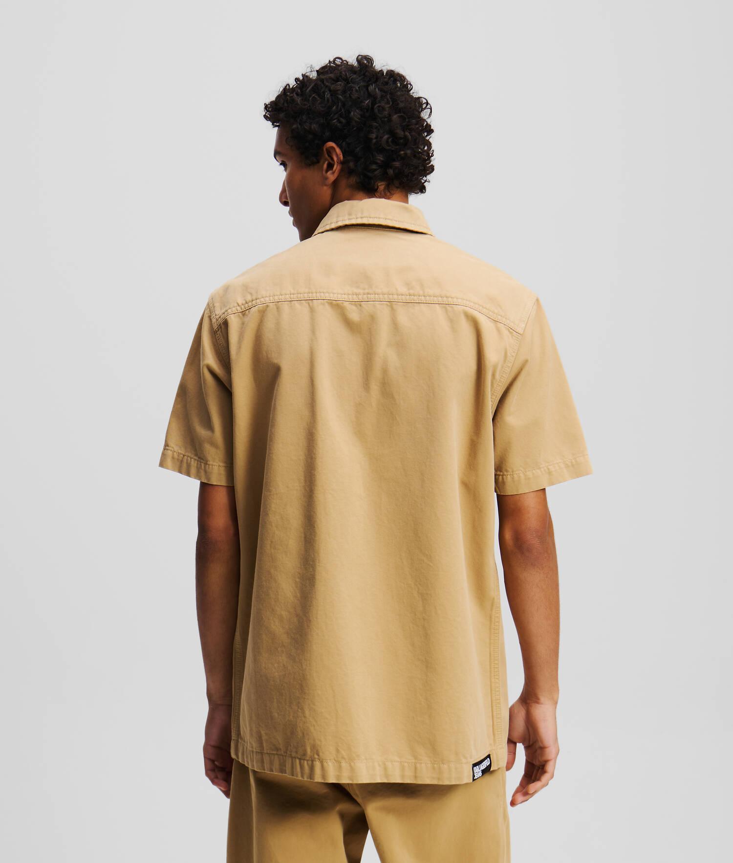 SHORT-SLEEVED BUTTON-UP SHIRT Product Image