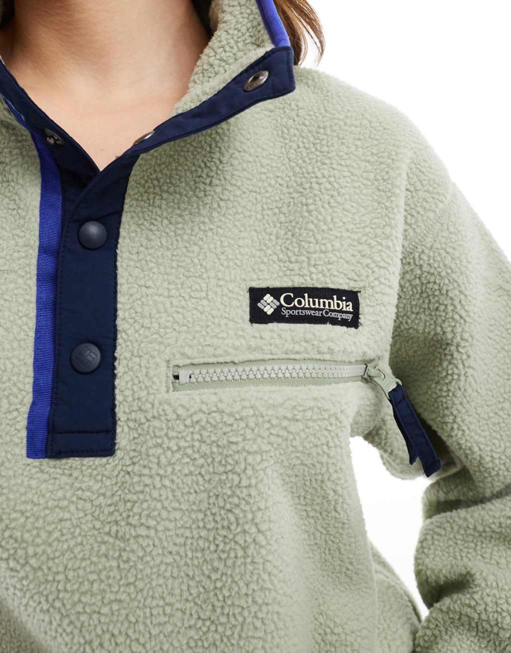 Columbia Helvetia II cropped half snap fleece in safari green Product Image
