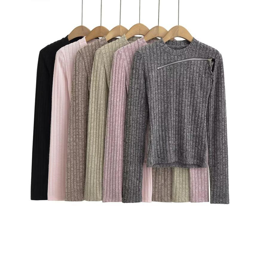Long-Sleeve Cew Neck Plain Zip Detail Knit Top Product Image