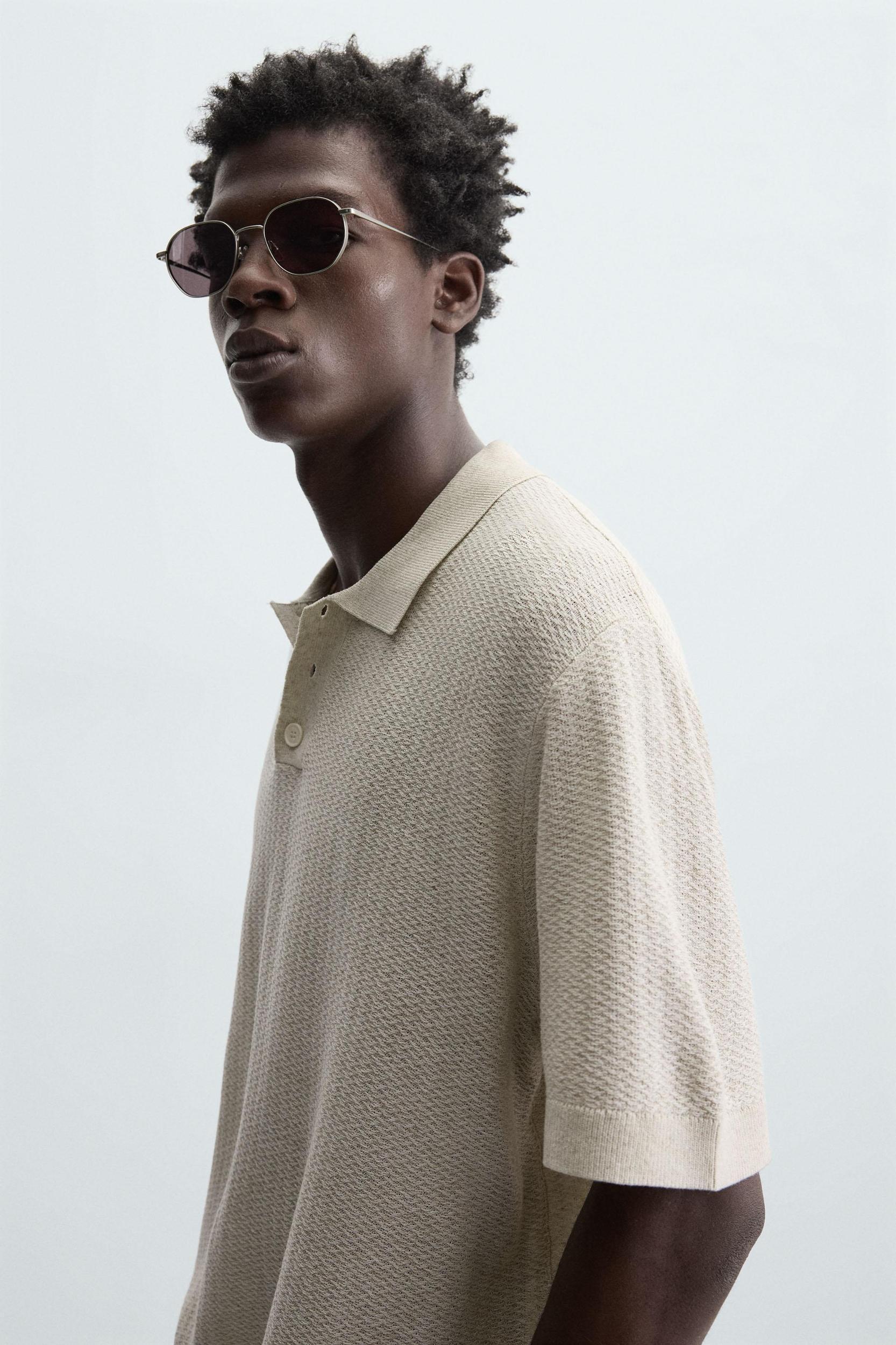 TEXTURED KNIT POLO SHIRT Product Image