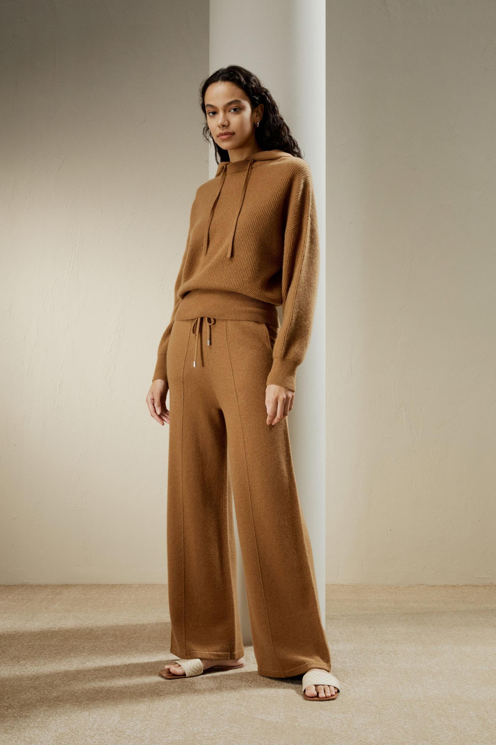 Eshe 2-in-1 Cashmere Detachable Hoodie Product Image
