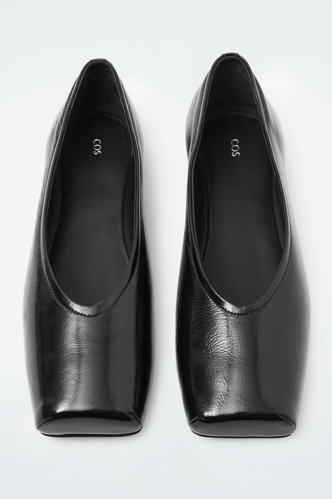 SQUARE-TOE BALLET FLATS Product Image