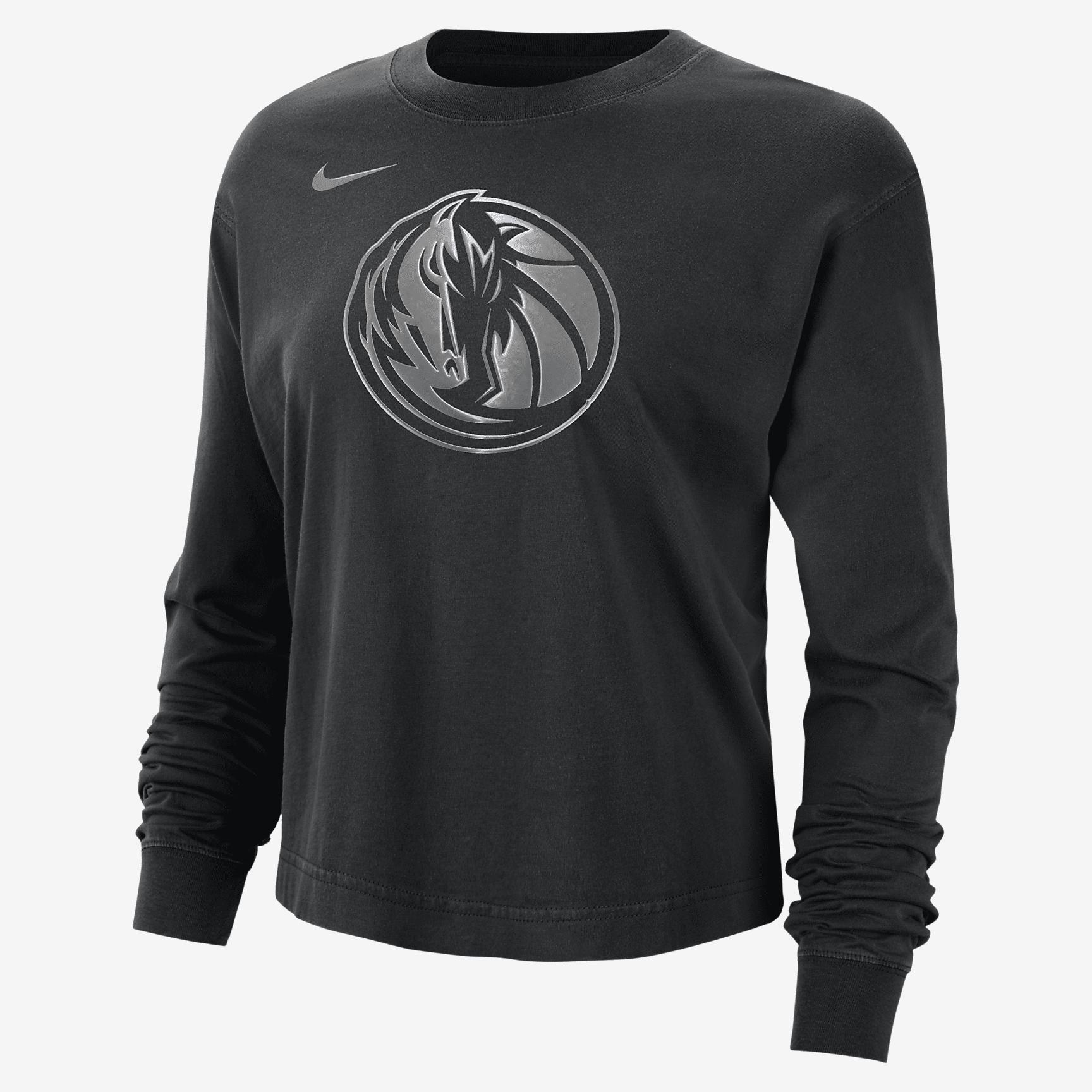 New York Knicks Courtside Nike Women's NBA Shine Boxy Long-Sleeve T-Shirt Product Image