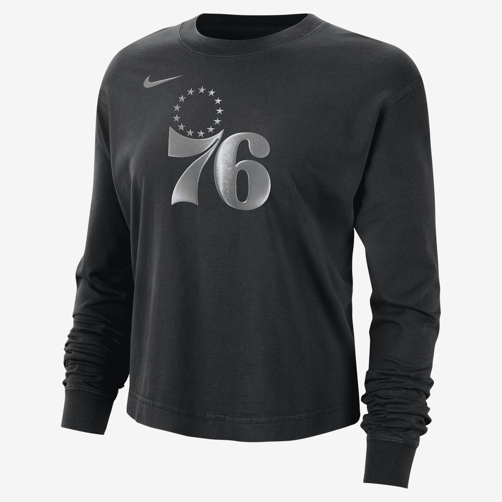 Chicago Bulls Courtside Women's Nike NBA Shine Boxy Long-Sleeve T-Shirt Product Image