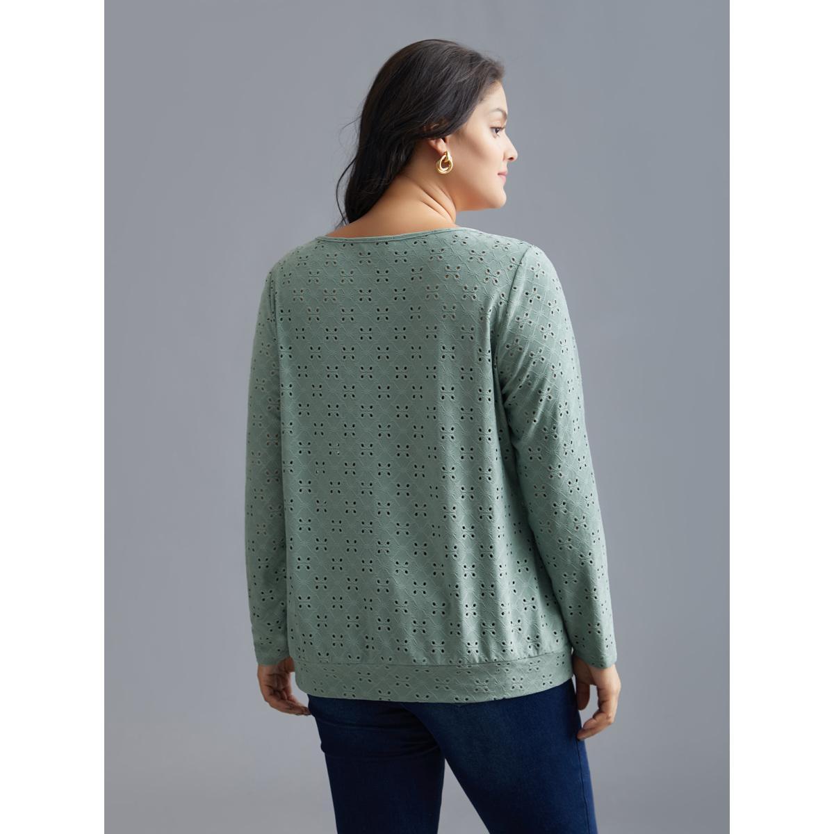 Plus Size Plain Eyelet Jacquard Plisse T-Shirt Greenbean Women Elegant Texture Round Neck Everyday T-shirts BloomChic 14-16/1X Product Image