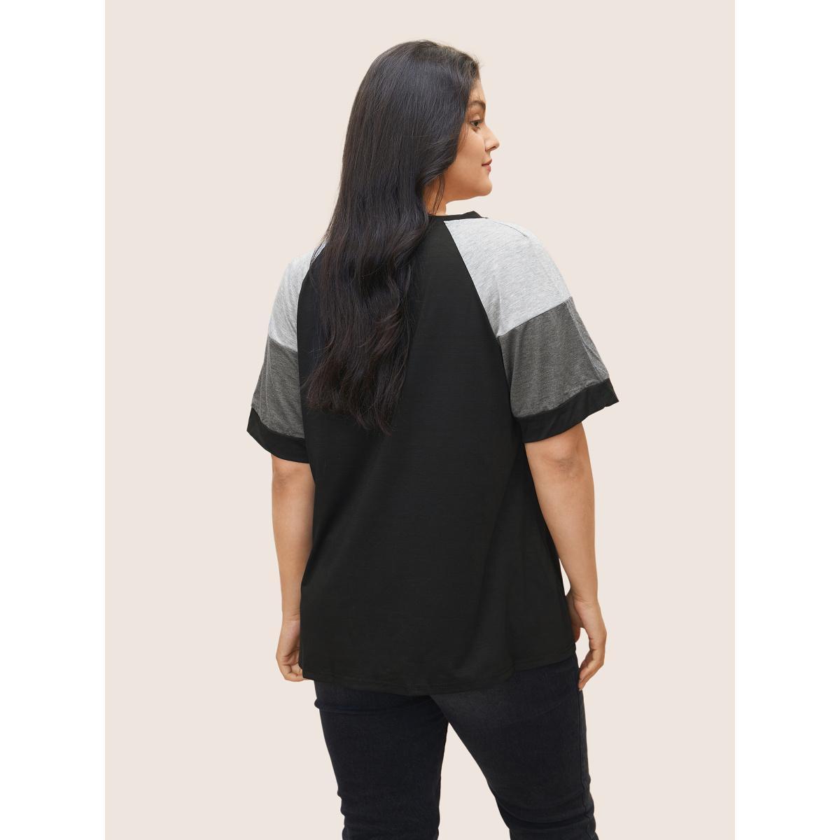 Plus Size Colorblock Contrast Crew Neck Raglan Sleeve T-shirt Black Women Casual Contrast Colorblock Everyday T-shirts BloomChic 10/M Product Image