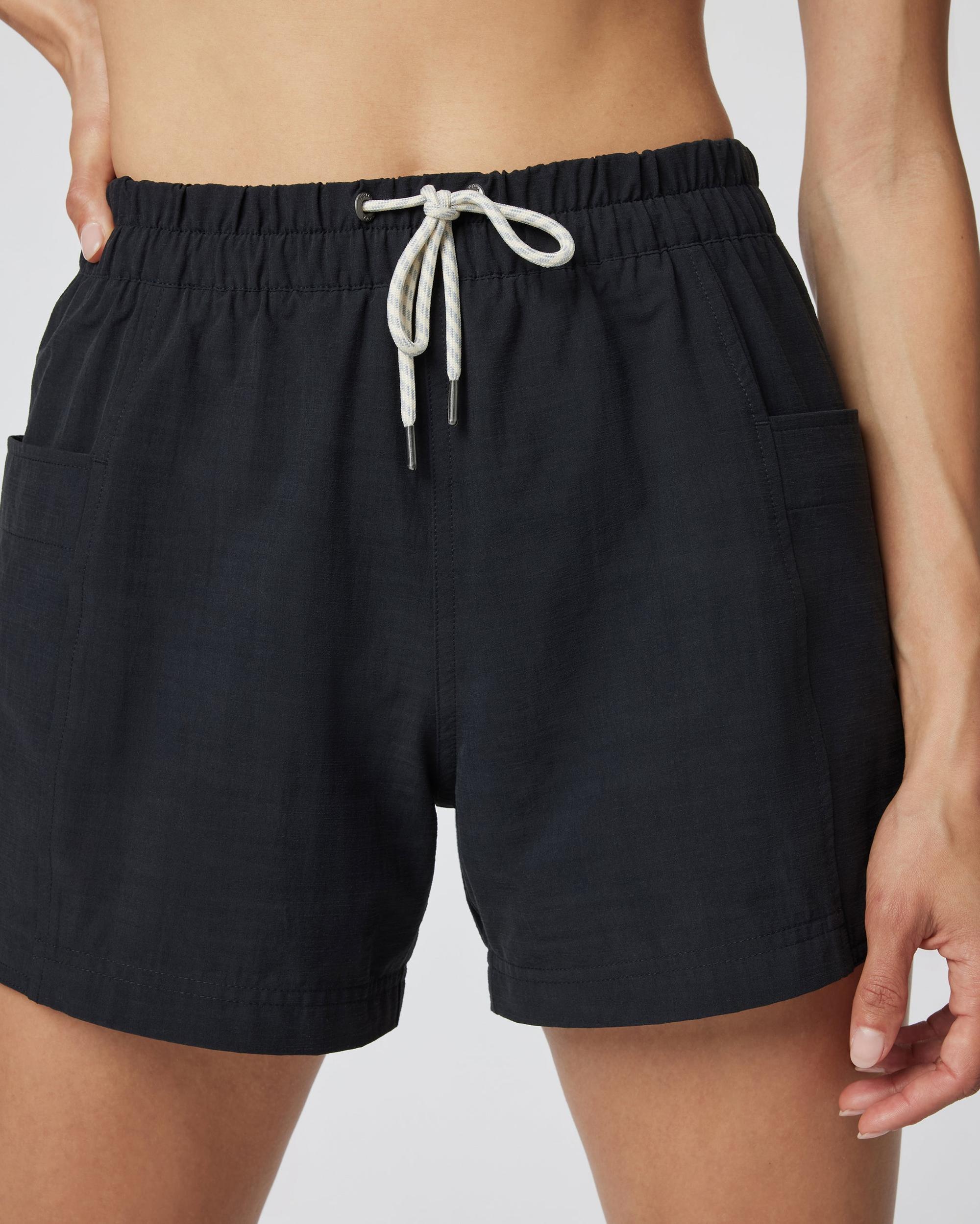 Isla Baggie Short Product Image
