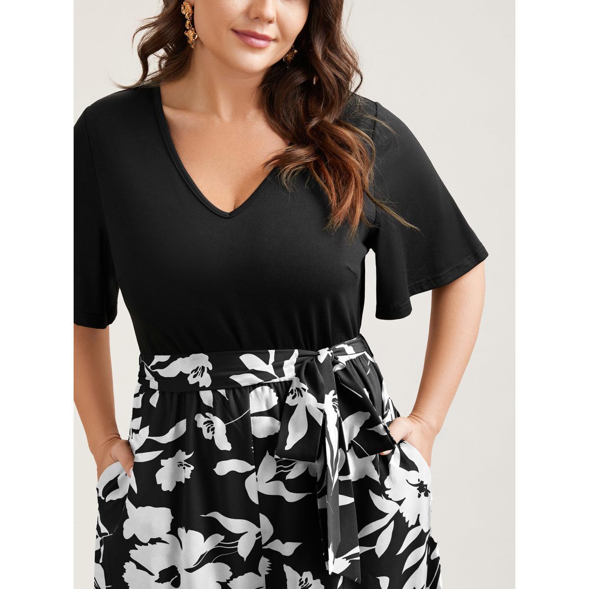 Plus Size Black Floral Print Spliced Belted Wide-Leg Jumpsuit Women Elegant Short sleeve V-neck Everyday-Elegant Loose Jumpsuits BloomChic 18-20/2X Product Image