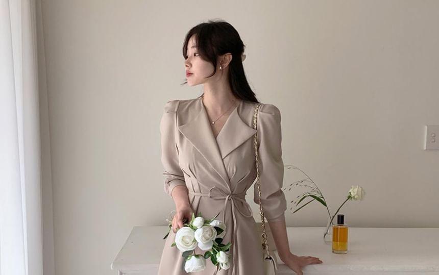 Long-Sleeve V-Neck Plain Tie Waist Midi A-Line Dress Product Image