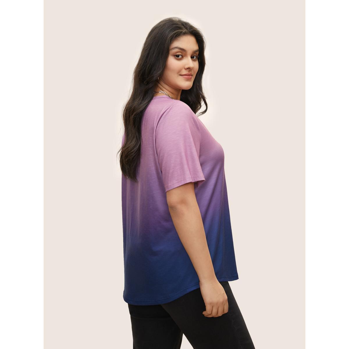 Plus Size Ombre Contrast Patched Pocket T-shirt Multicolor Women Casual Non Ombre V-neck Everyday T-shirts BloomChic 30/6X Product Image
