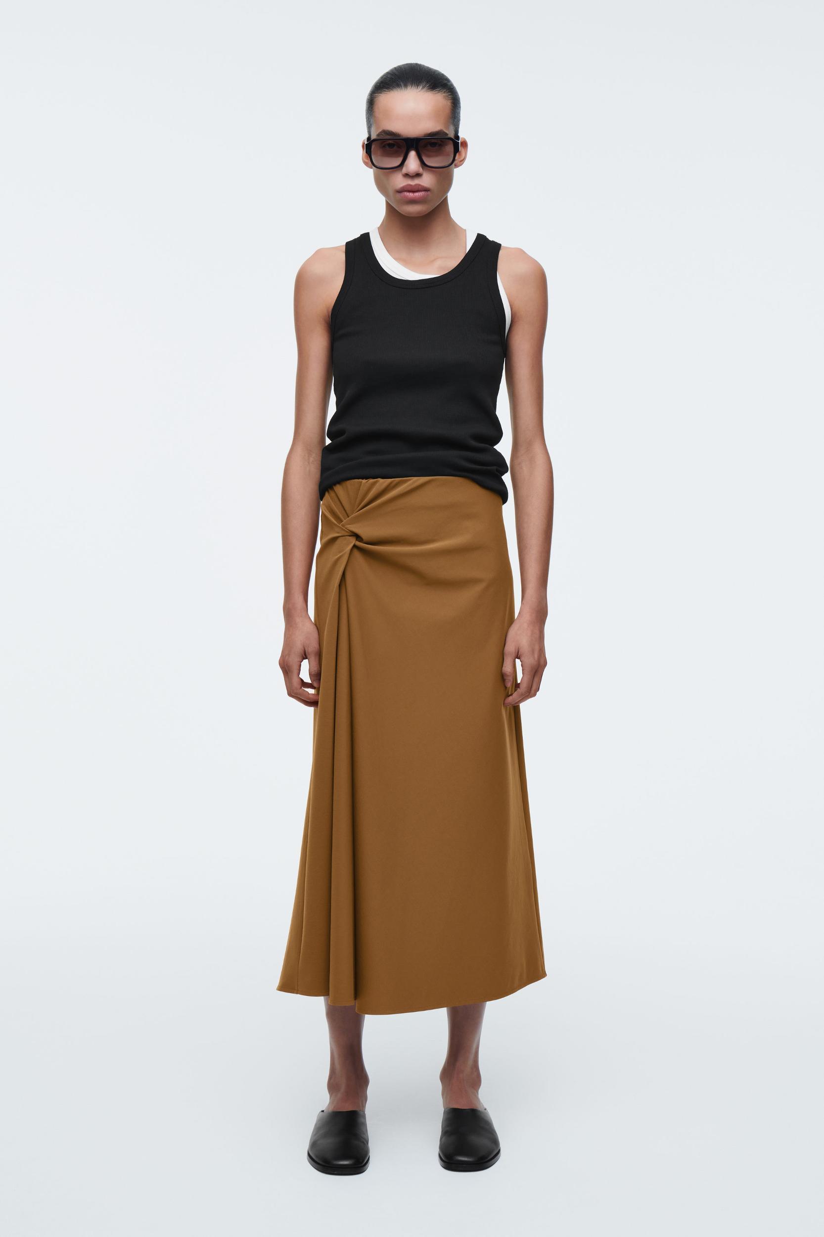 TWIST-DETAIL MIDI SKIRT Product Image