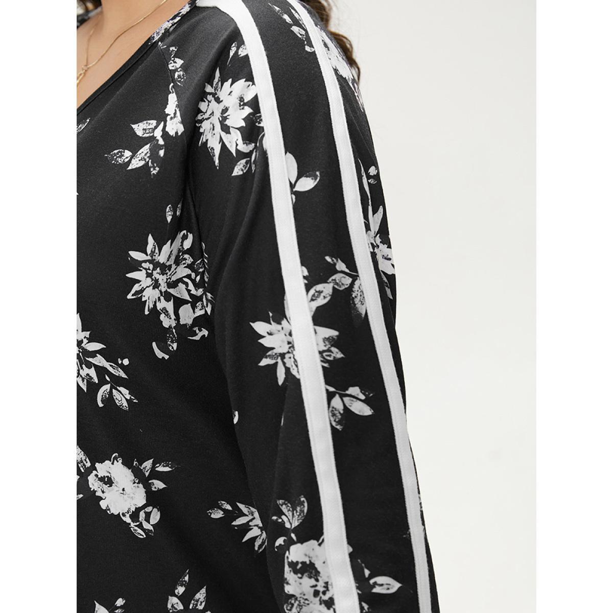 Plus Size Floral Raglan Sleeve Contrast Trim Sweatshirt Women Black Elegant Printed V-neck Everyday Sweatshirts BloomChic 18-20/2X Product Image