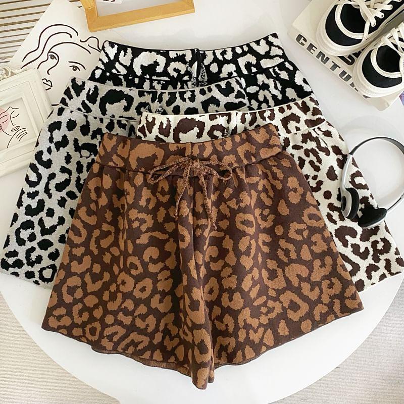 Leopard Print High Waist Shorts Product Image