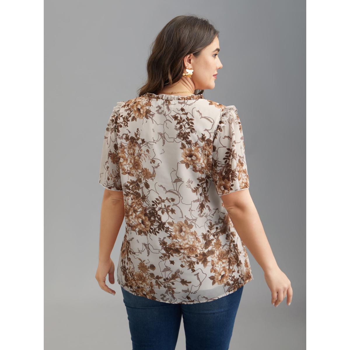 Plus Size WhiteSmoke Floral Print Ruffle Neck Shirt Women Elegant Short sleeve Flat collar with V-notch Everyday Blouses BloomChic 26/4X Product Image