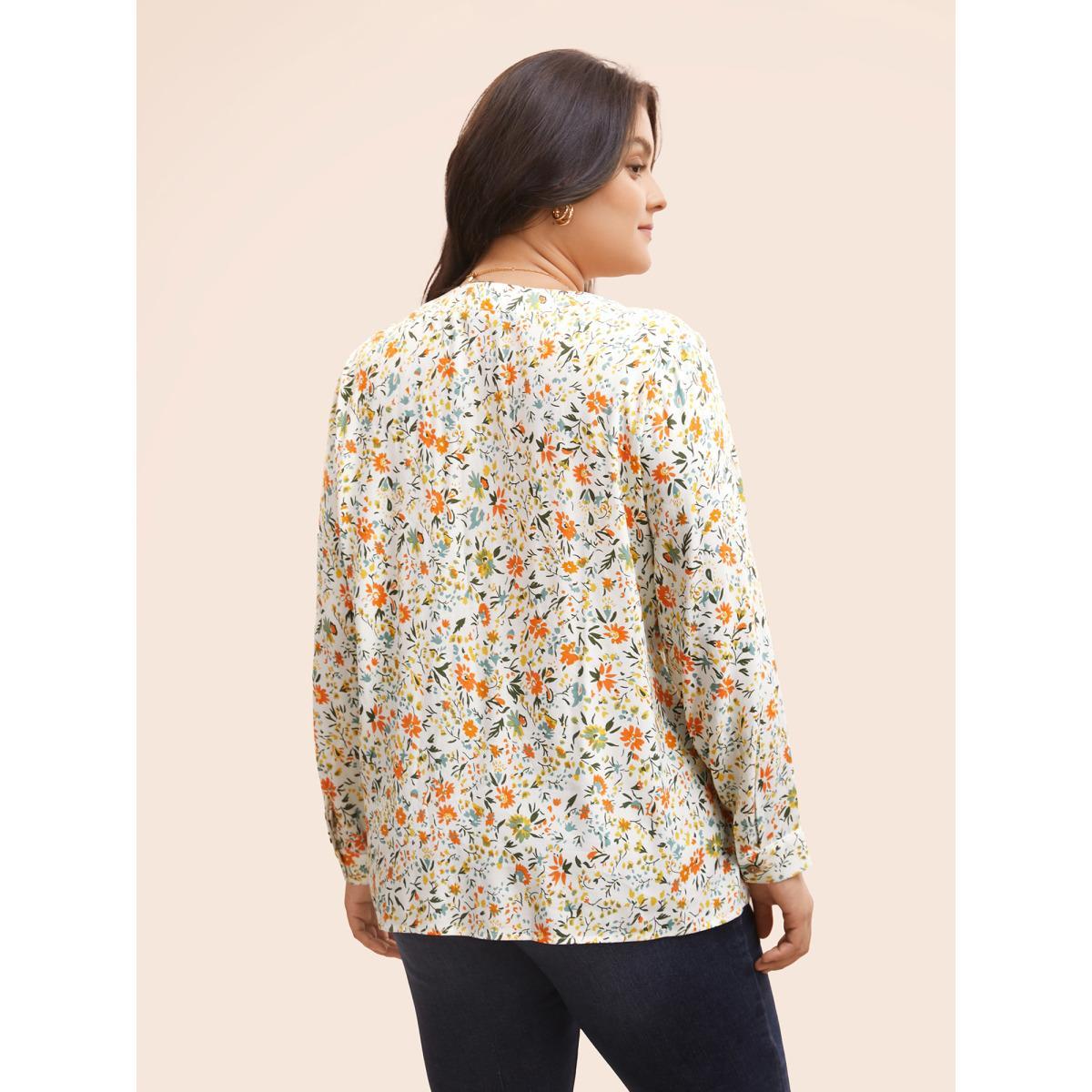 Plus Size WhiteSmoke Floral Notched Gathered Cuff Blouse Women Elegant Long Sleeve Flat collar with V-notch Everyday Blouses BloomChic 18-20/2X Product Image