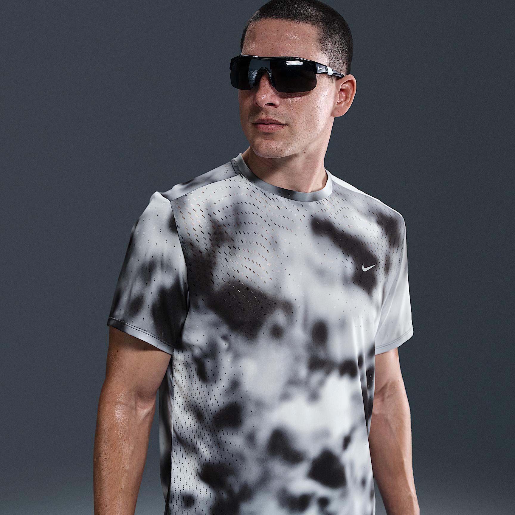 Nike Men's Running Division Breathe Dri-FIT ADV Short-Sleeve Running Top Product Image