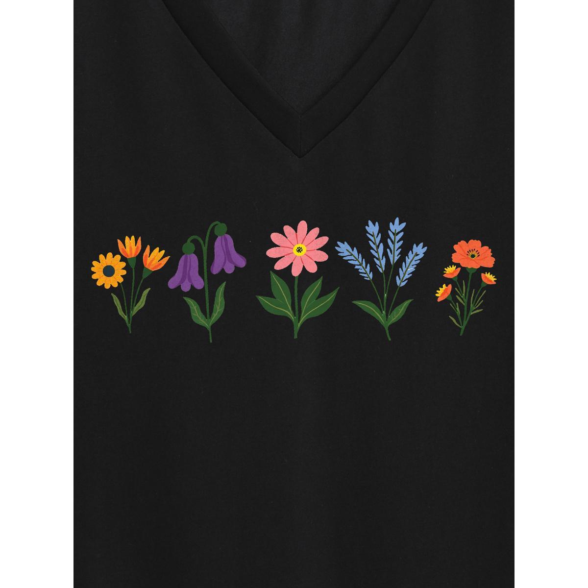 Plus Size Into The Forest Deep V-Neck T-Shirt Black Women Non Art&design V-neck Everyday-Casual T-shirts BloomChic 26/4X Product Image