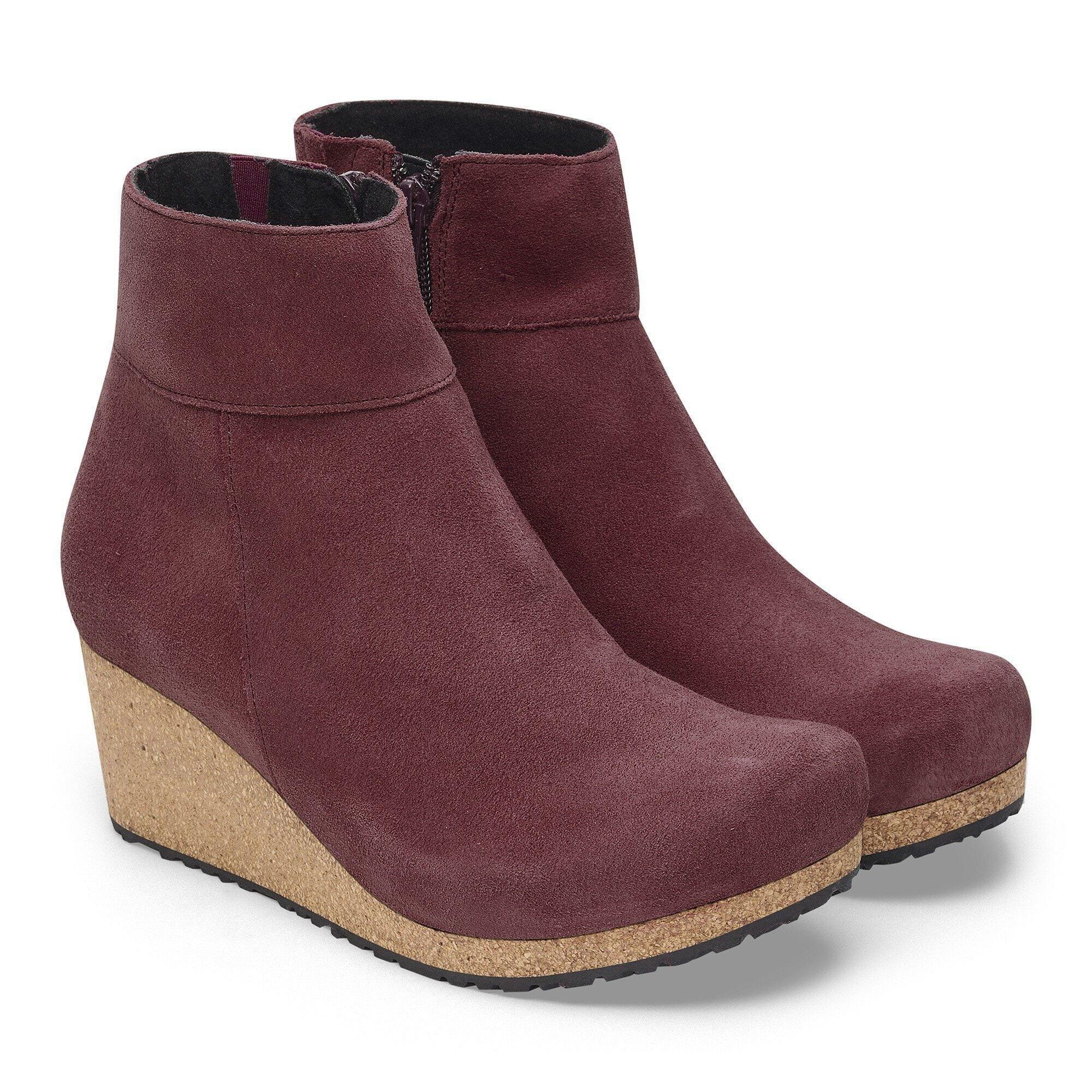 Ebba Suede Leather Product Image