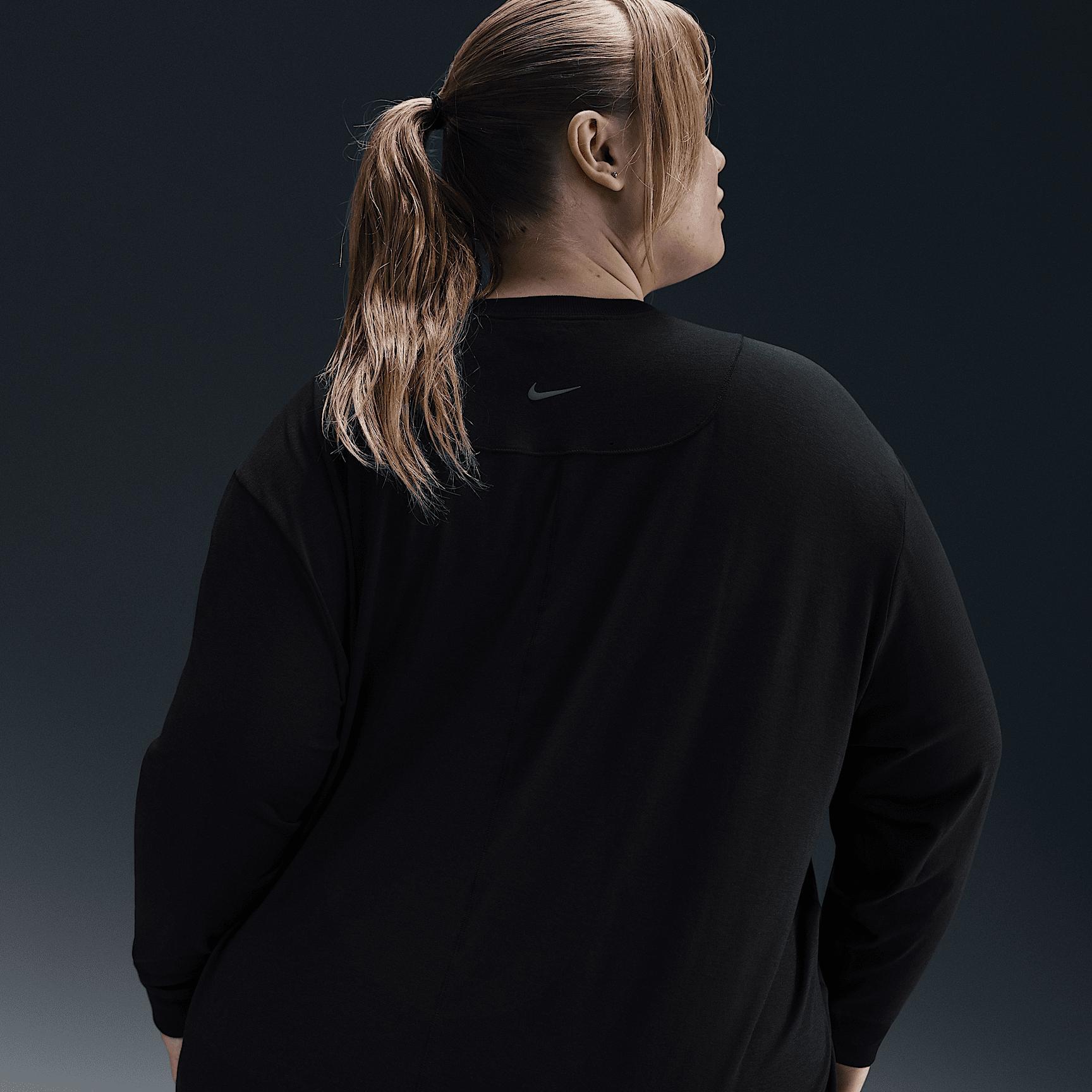 Nike One Relaxed Women's Dri-FIT Long-Sleeve Top (Plus Size) Product Image