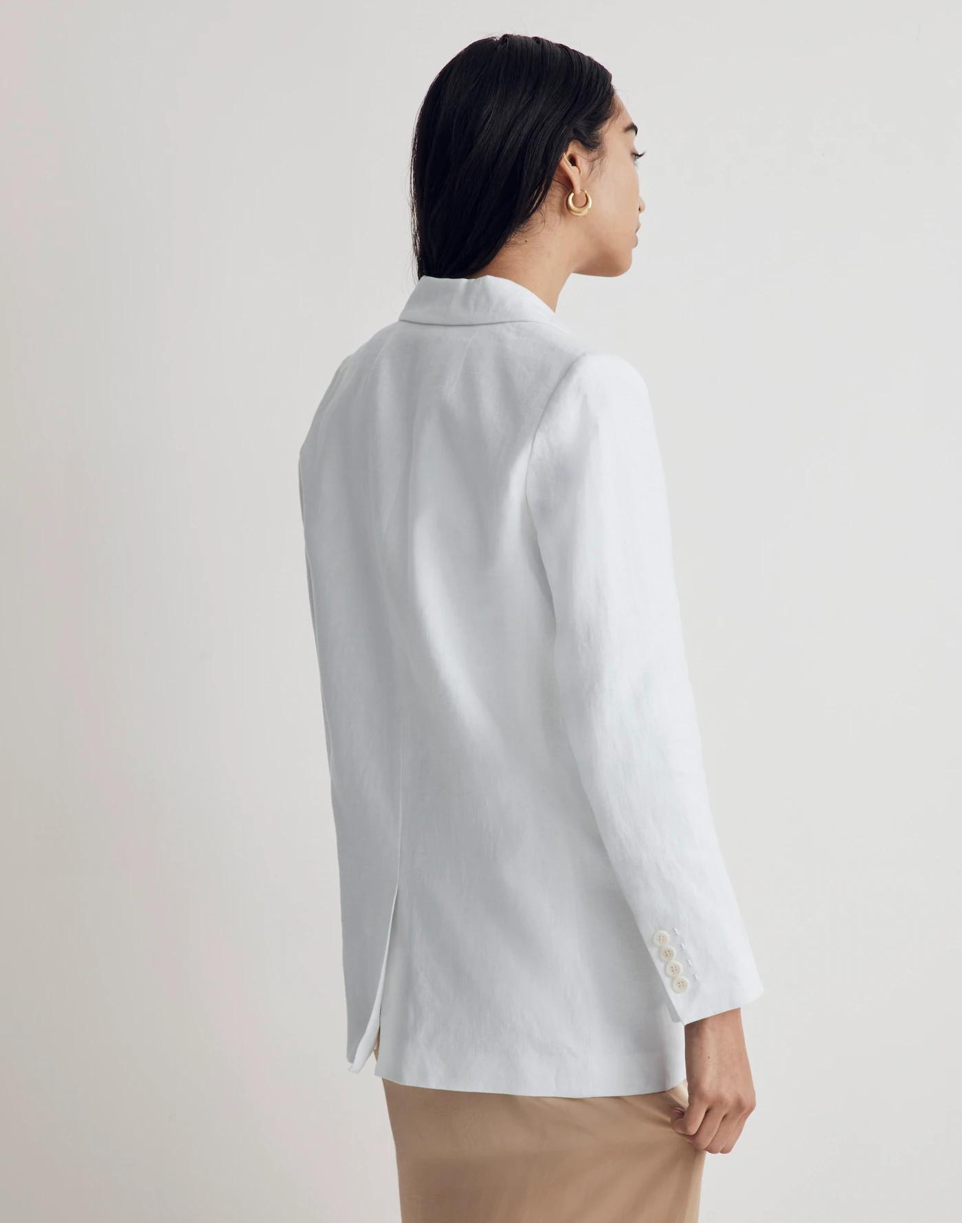 The Petite Larsen Blazer in 100% Linen Product Image