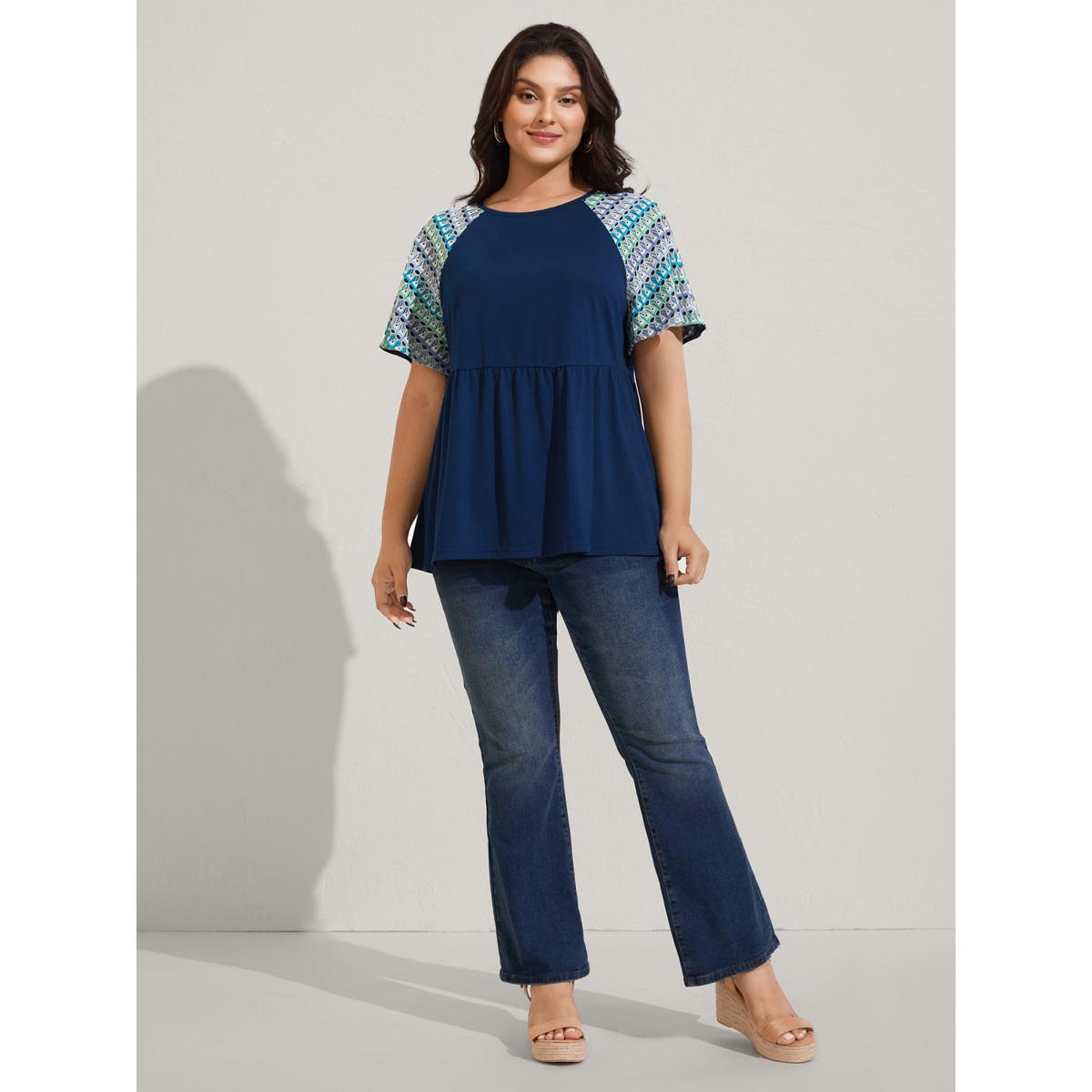 Plus Size Colorful Crochet Raglan Sleeve T-Shirt DarkBlue Women Texture Round Neck Vacation T-shirts BloomChic 28/5X Product Image