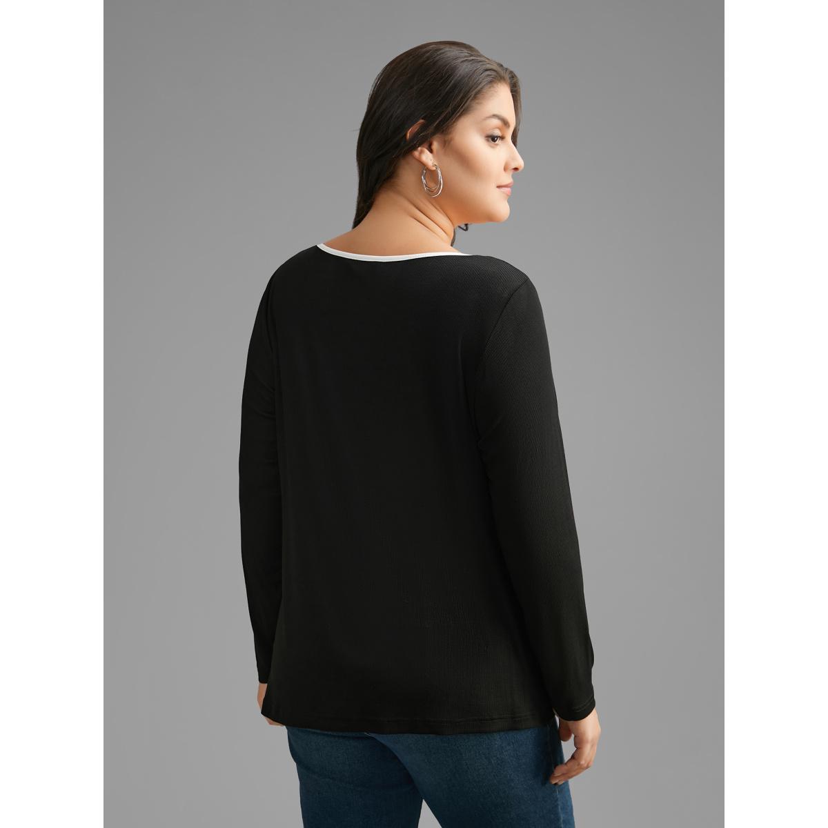 Plus Size Square Neck Contrast Trim T-shirt Black Women Casual Texture Square Neck Bodycon Everyday T-shirts BloomChic 14-16/1X Product Image