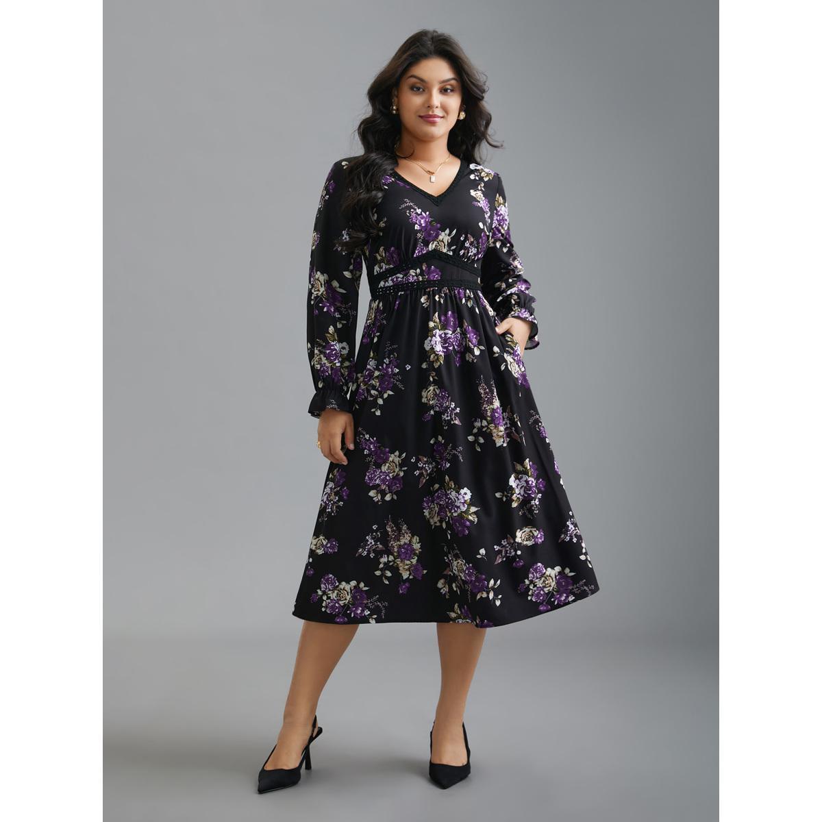 Plus Size V-Neck Floral Bust Defining Lace Dress Black Women Elegant Woven ribbon&lace trim V-neck Long Sleeve Curvy BloomChic 26/4X Product Image